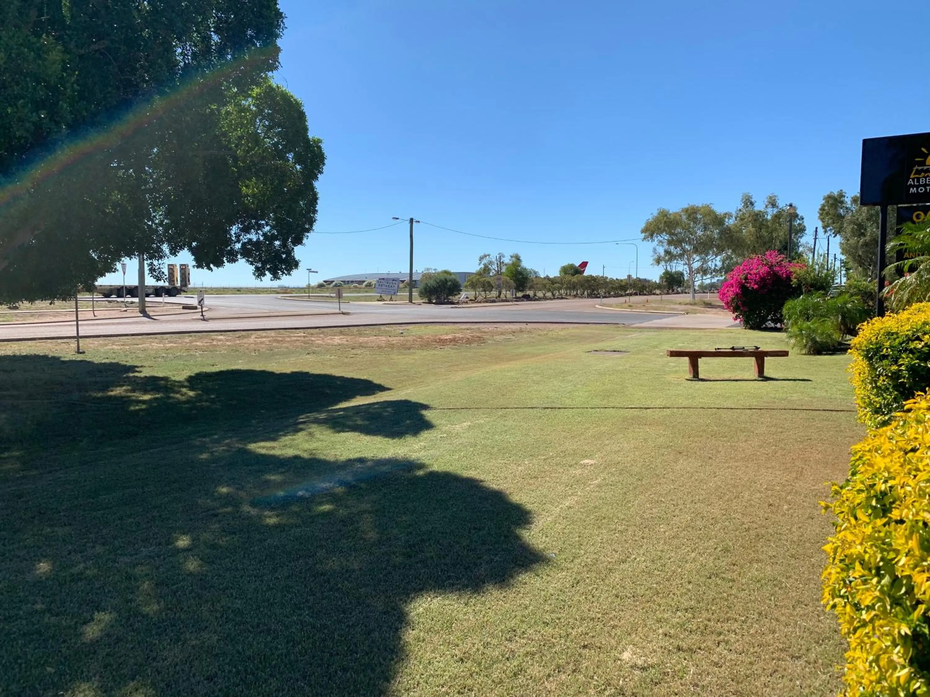 Garden in Albert Park Motor Inn