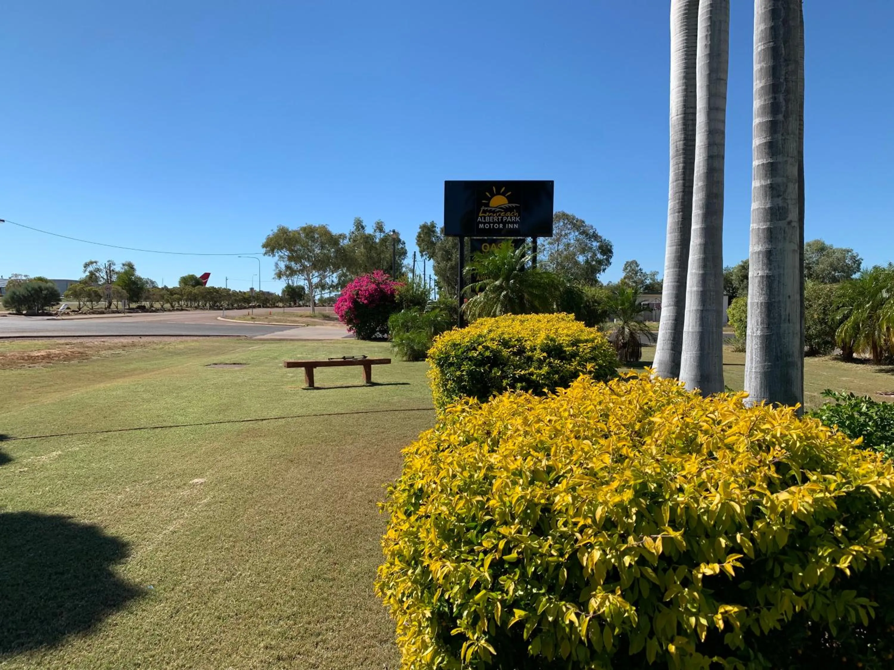 Garden in Albert Park Motor Inn