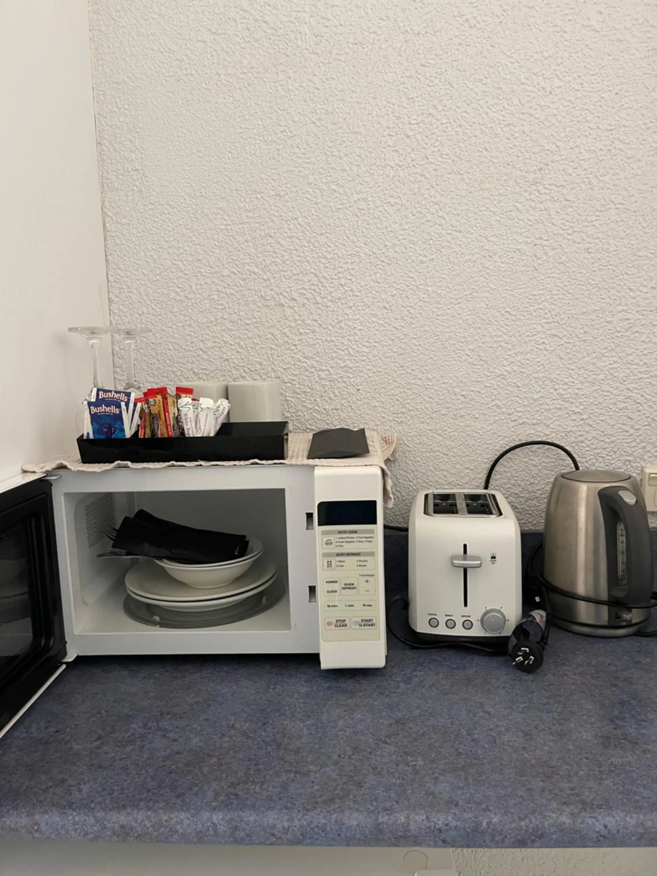 Coffee/tea facilities in Albert Park Motor Inn