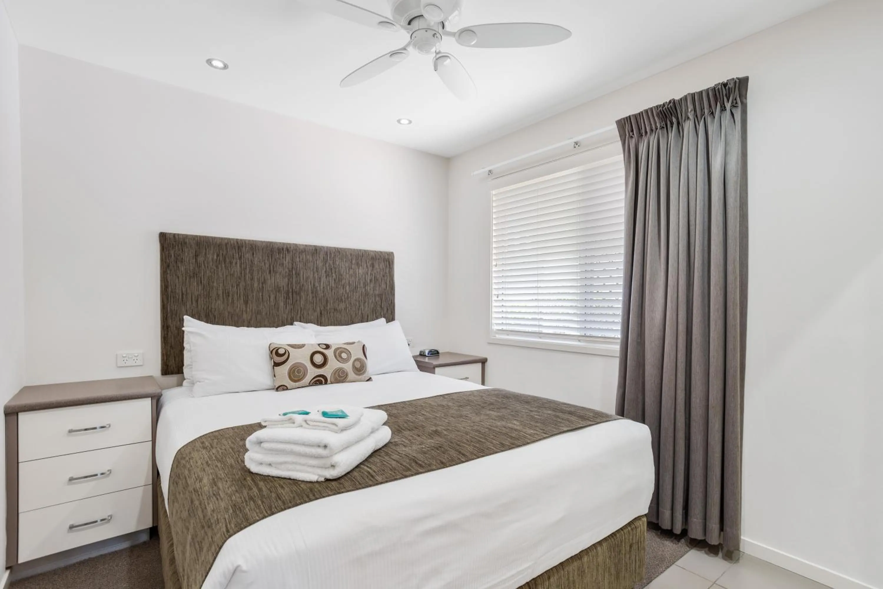 Bed in Brisbane Holiday Village