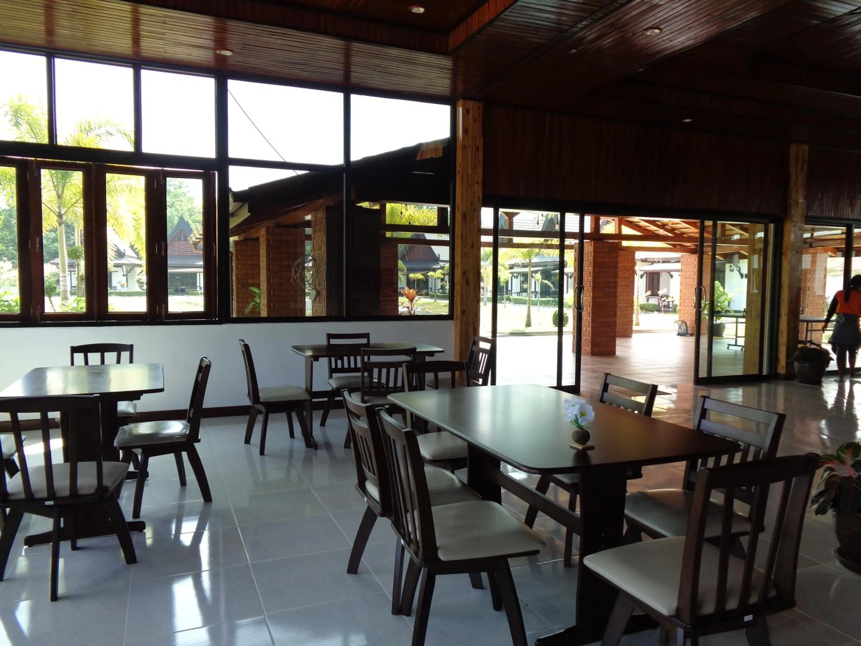 Restaurant/places to eat in PARADIS VERT