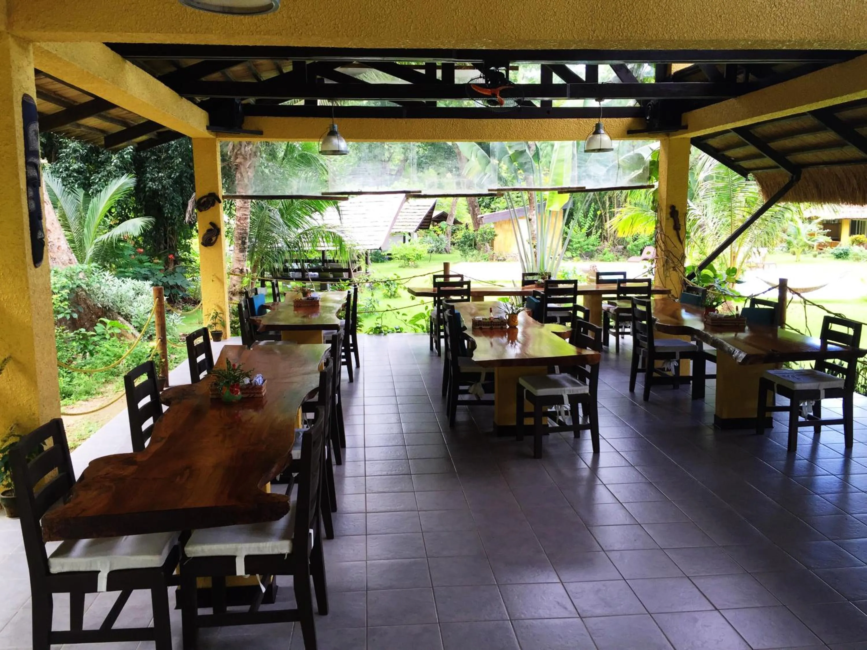 Restaurant/places to eat in La Natura Resort