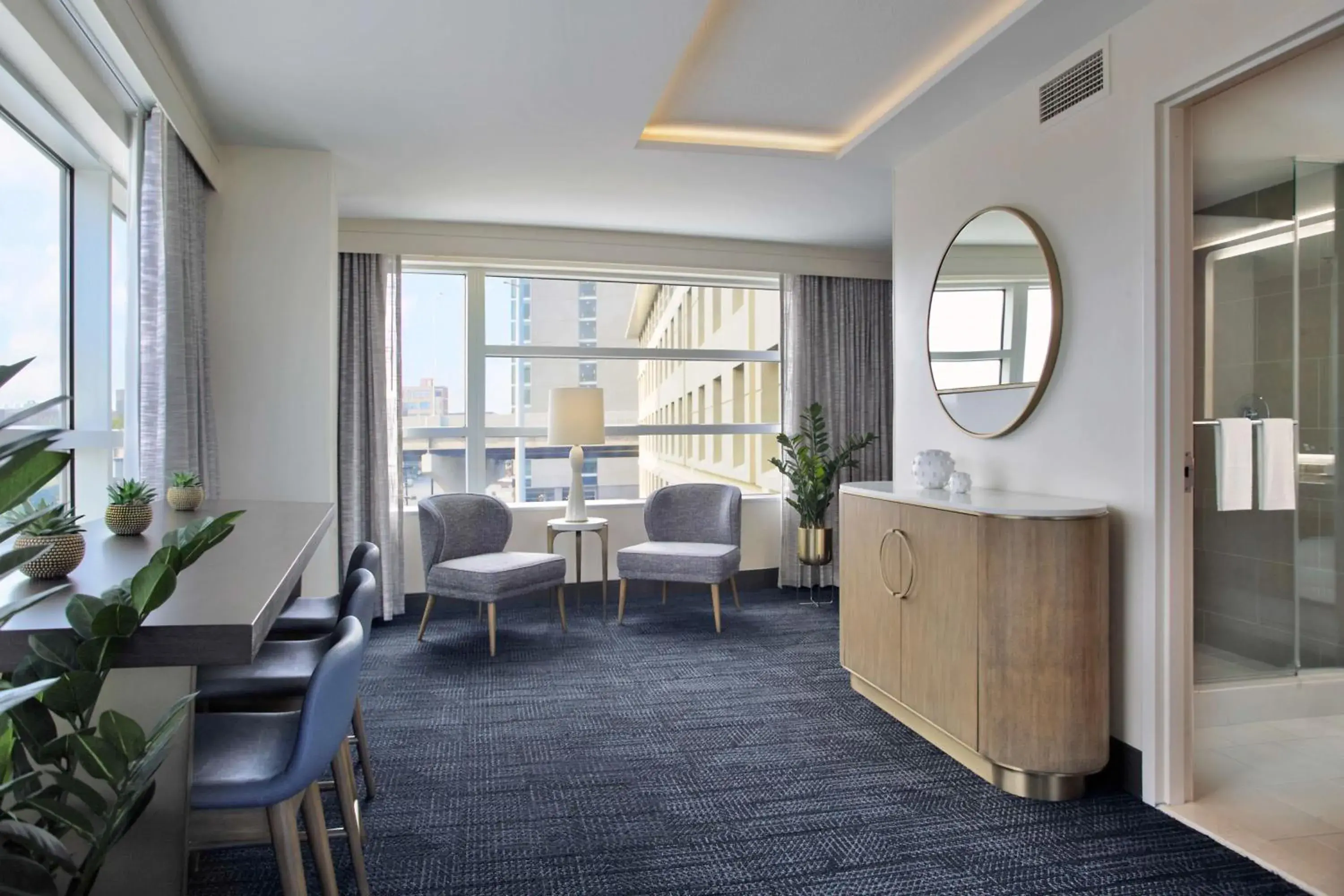 Corner Suite in Hilton Omaha Corner Suite in Hilton Omaha