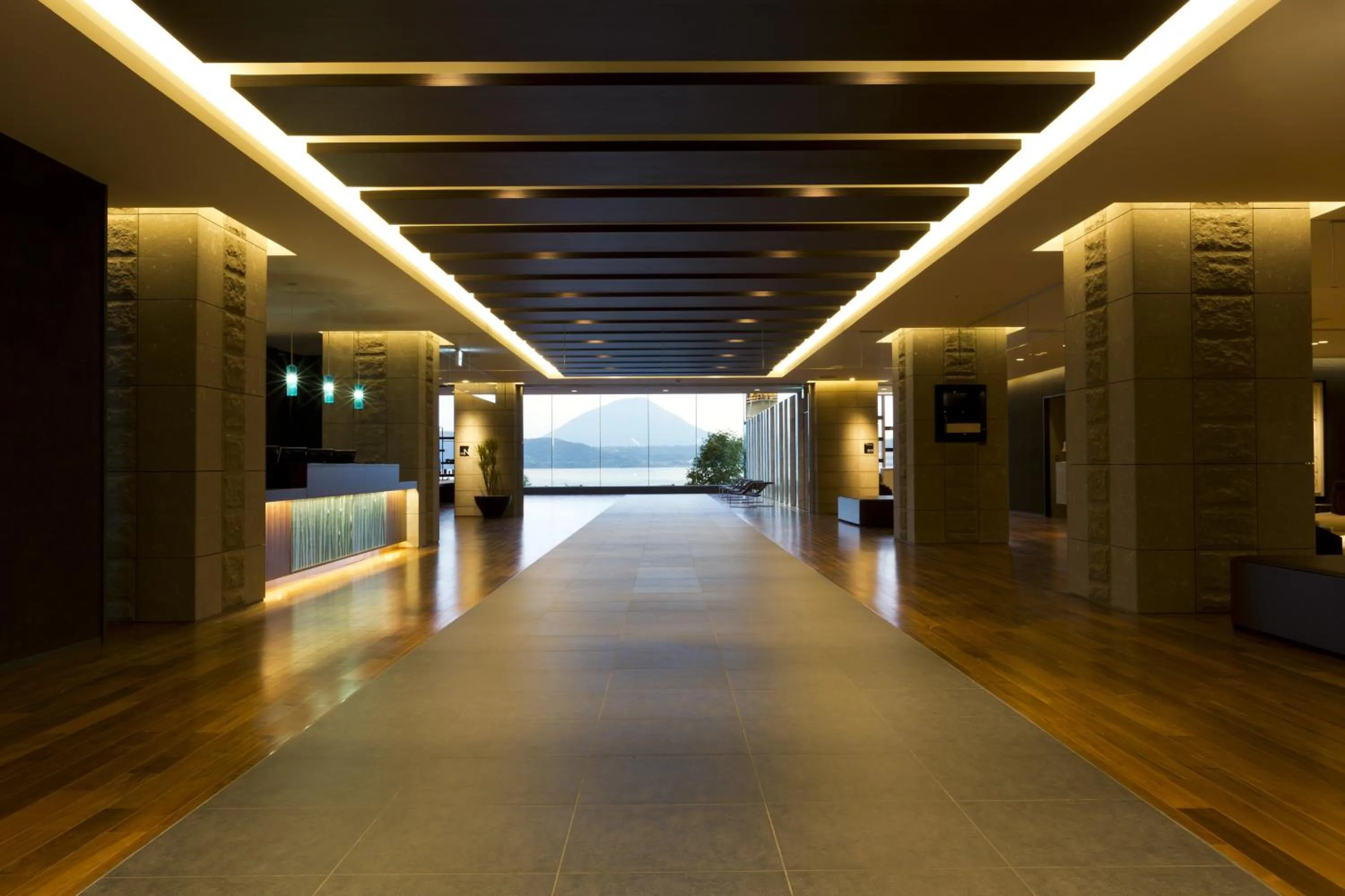 Lobby or reception in The Lake View Toya Nonokaze Resort