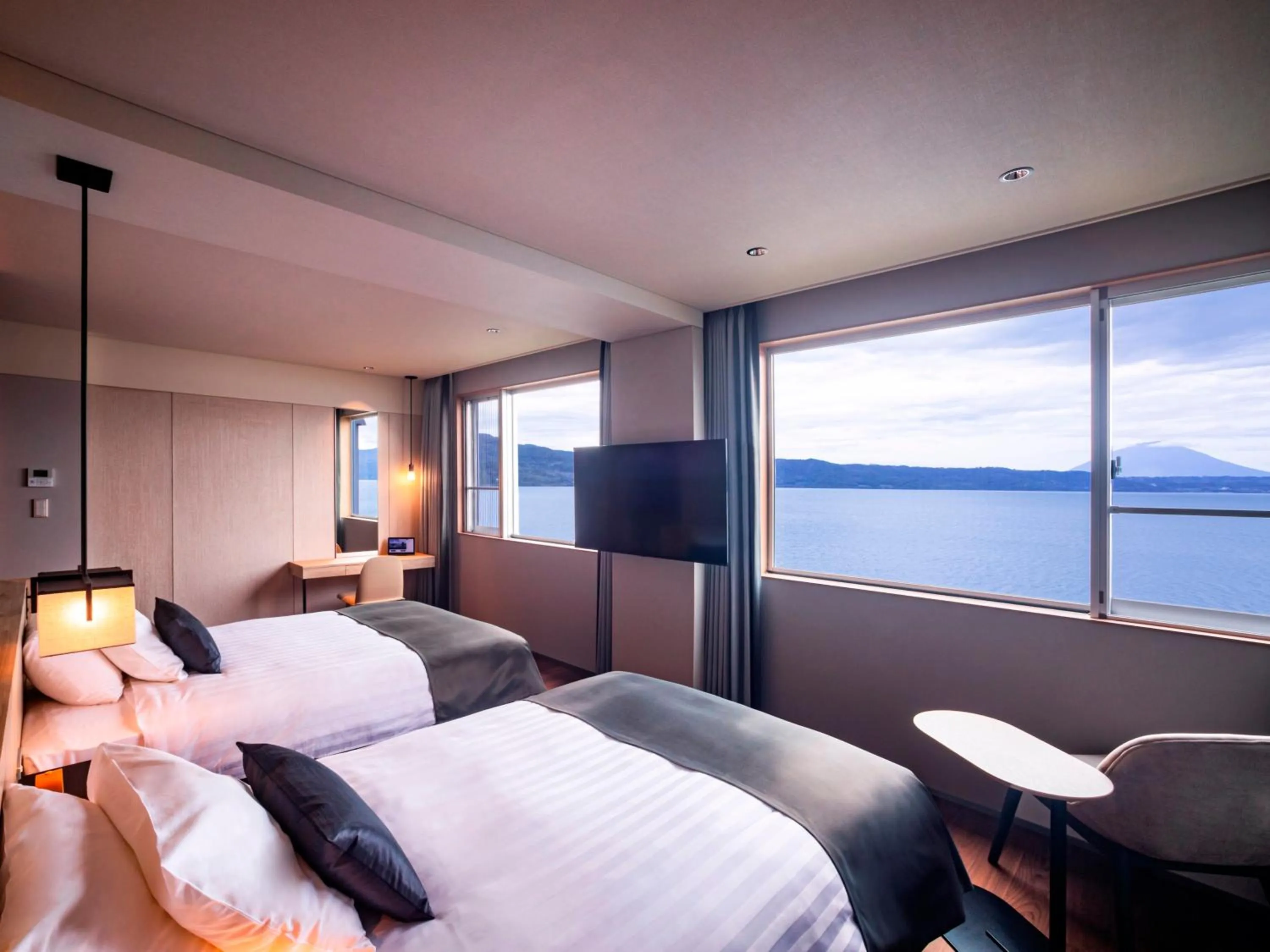 Natural landscape, Bed in The Lake View Toya Nonokaze Resort