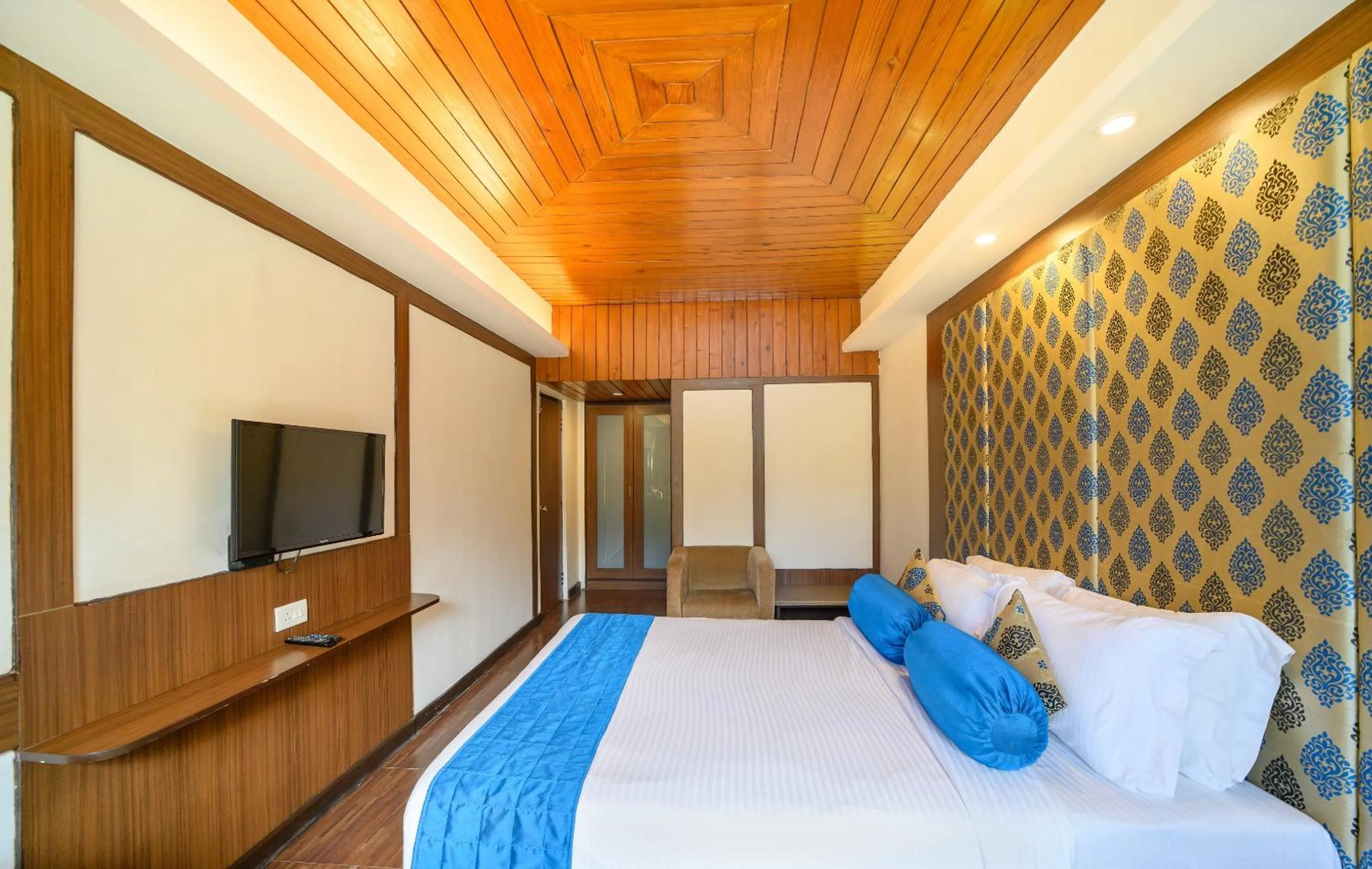 Bed in Sinclairs Darjeeling