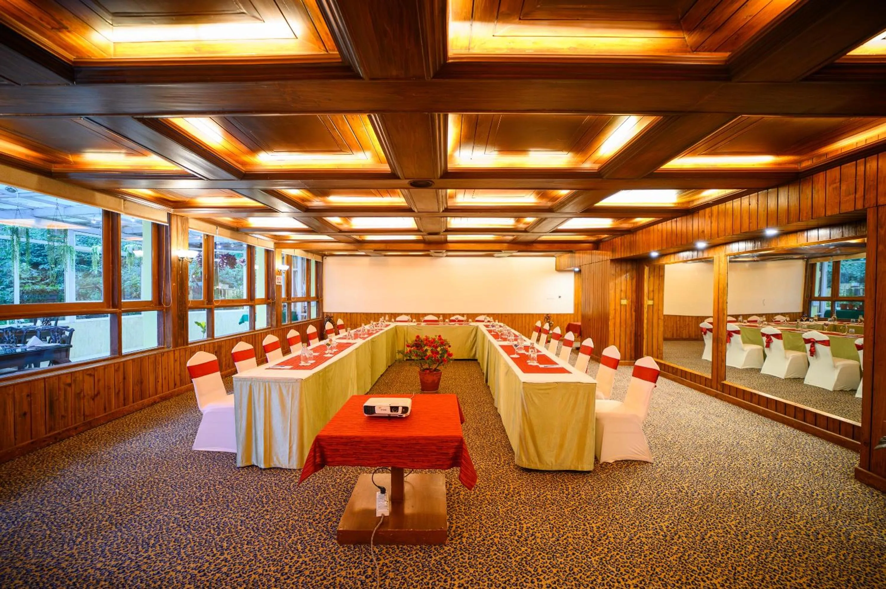 Banquet/Function facilities in Sinclairs Darjeeling