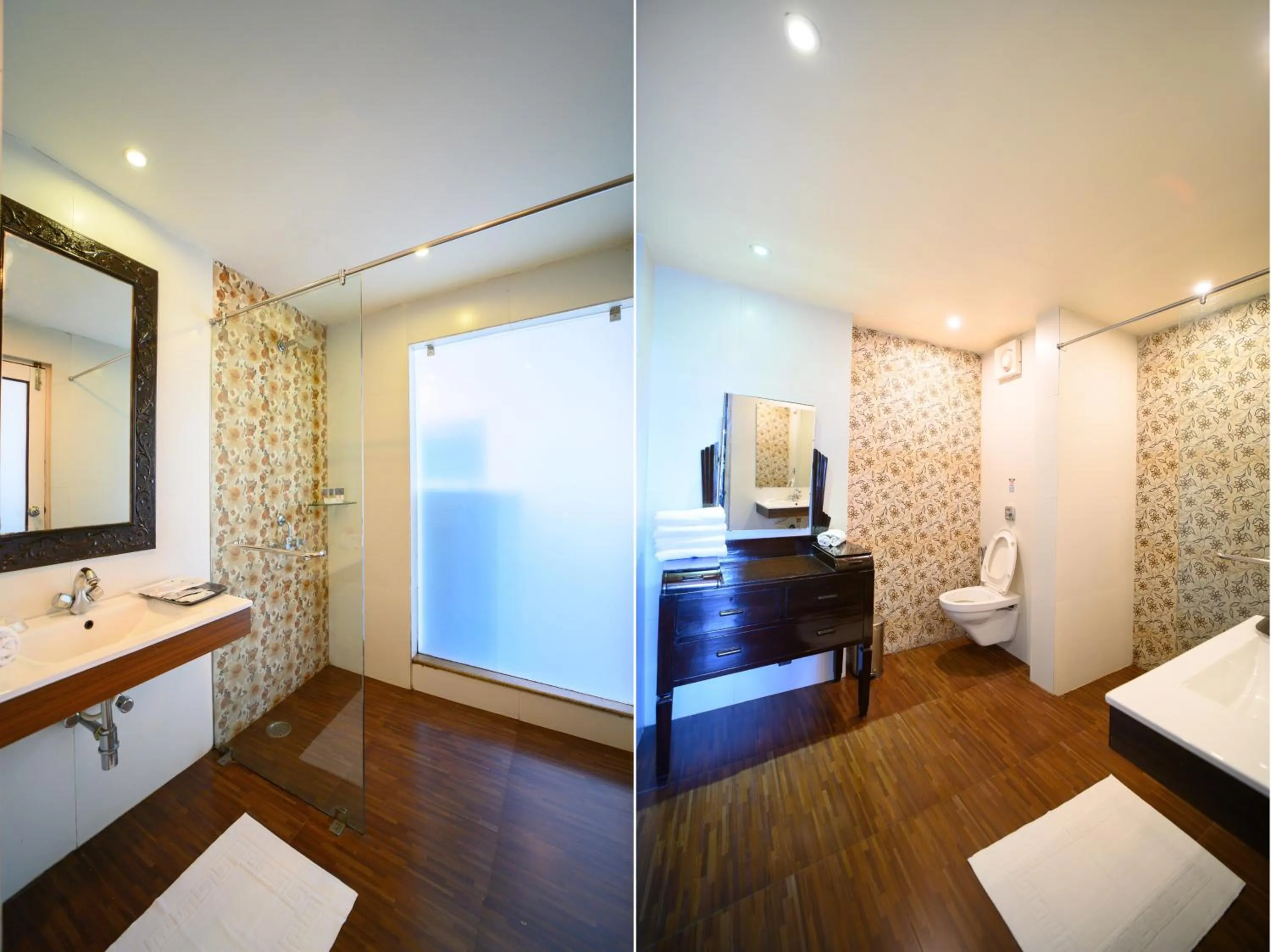 Toilet, Bed in Sinclairs Darjeeling