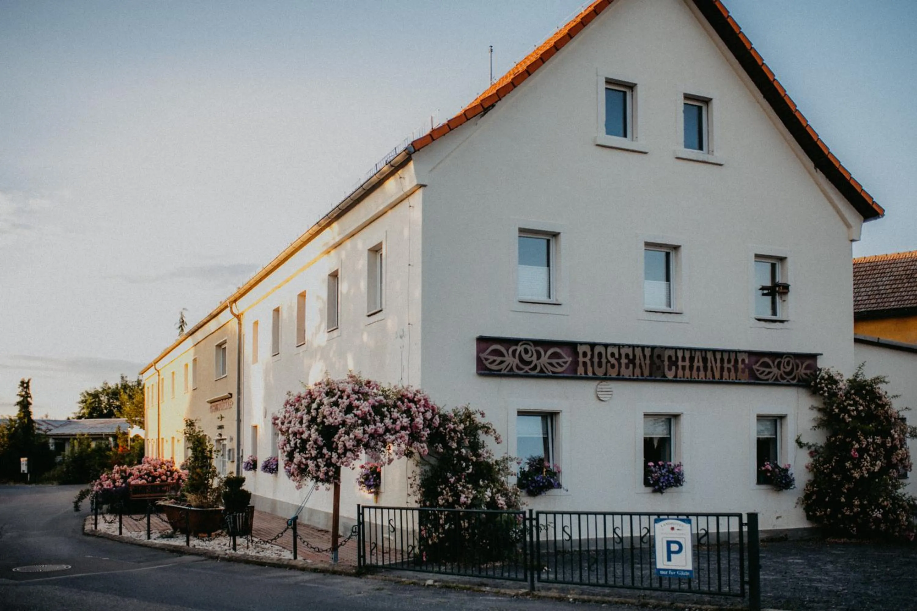 Facade/entrance in Landhotel Rosenschänke