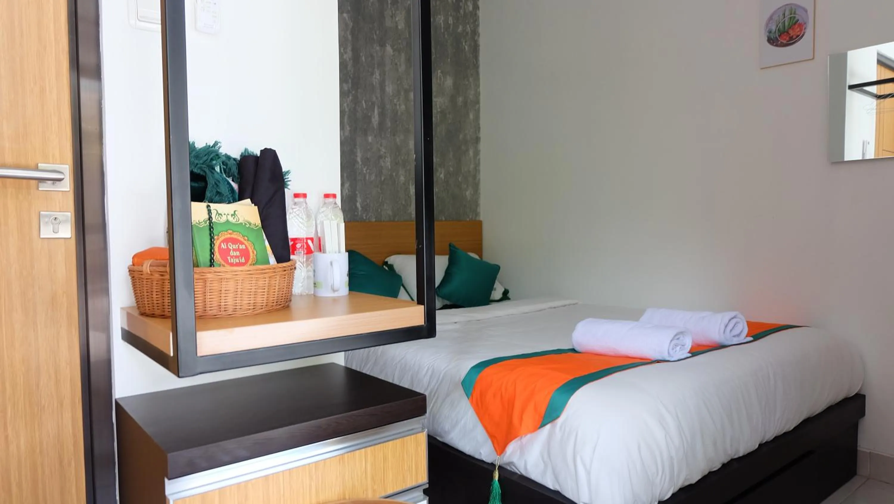 Bed in Hotel Jogja Kili Suci By Simply Homy