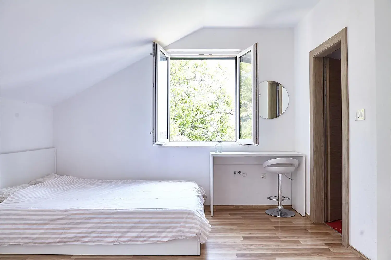 Triple Room with Private Bathroom in Love Dubrovnik Hostel Triple Room with Private Bathroom in Love Dubrovnik Hostel