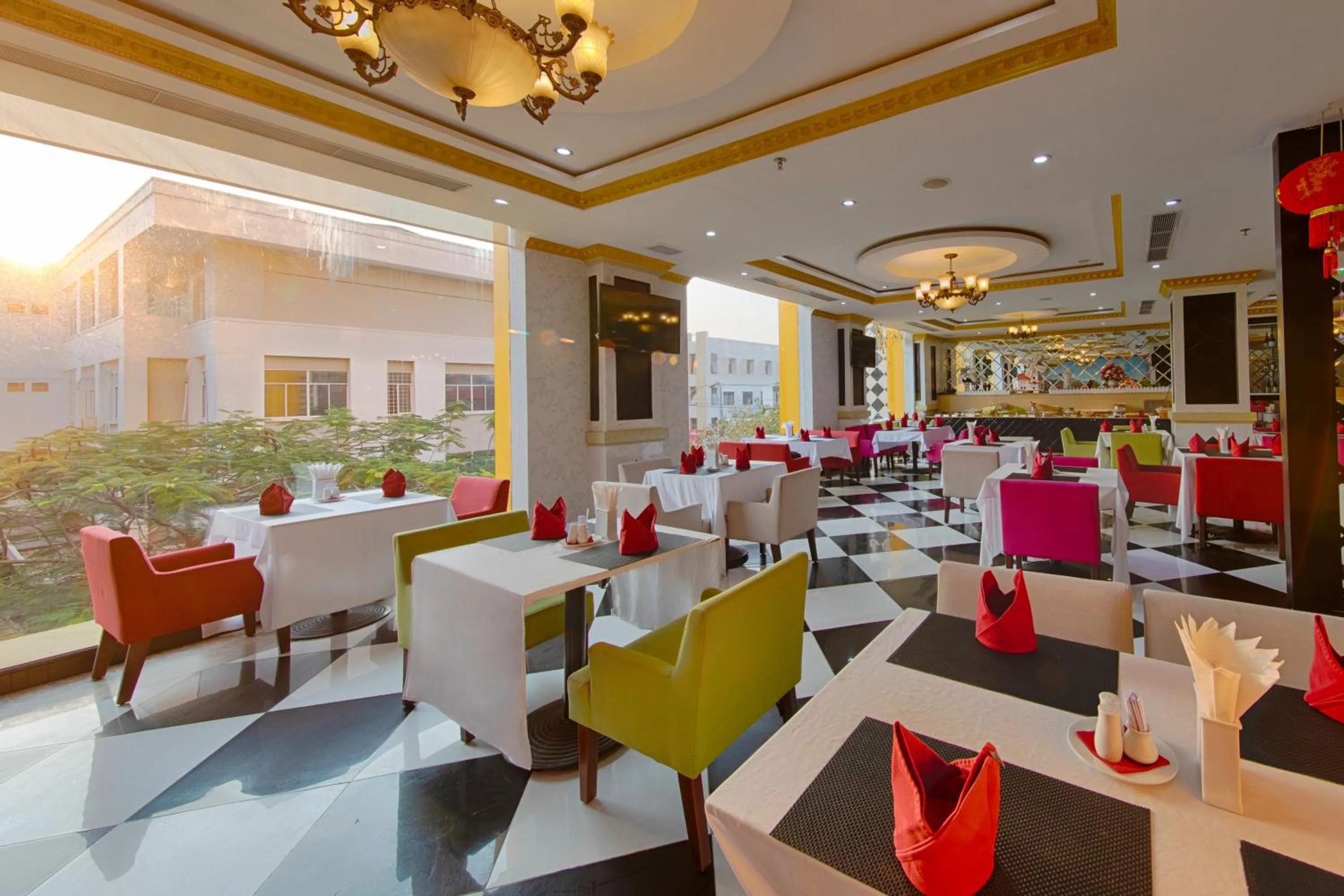 Restaurant/places to eat in Fivitel Boutique Da Nang