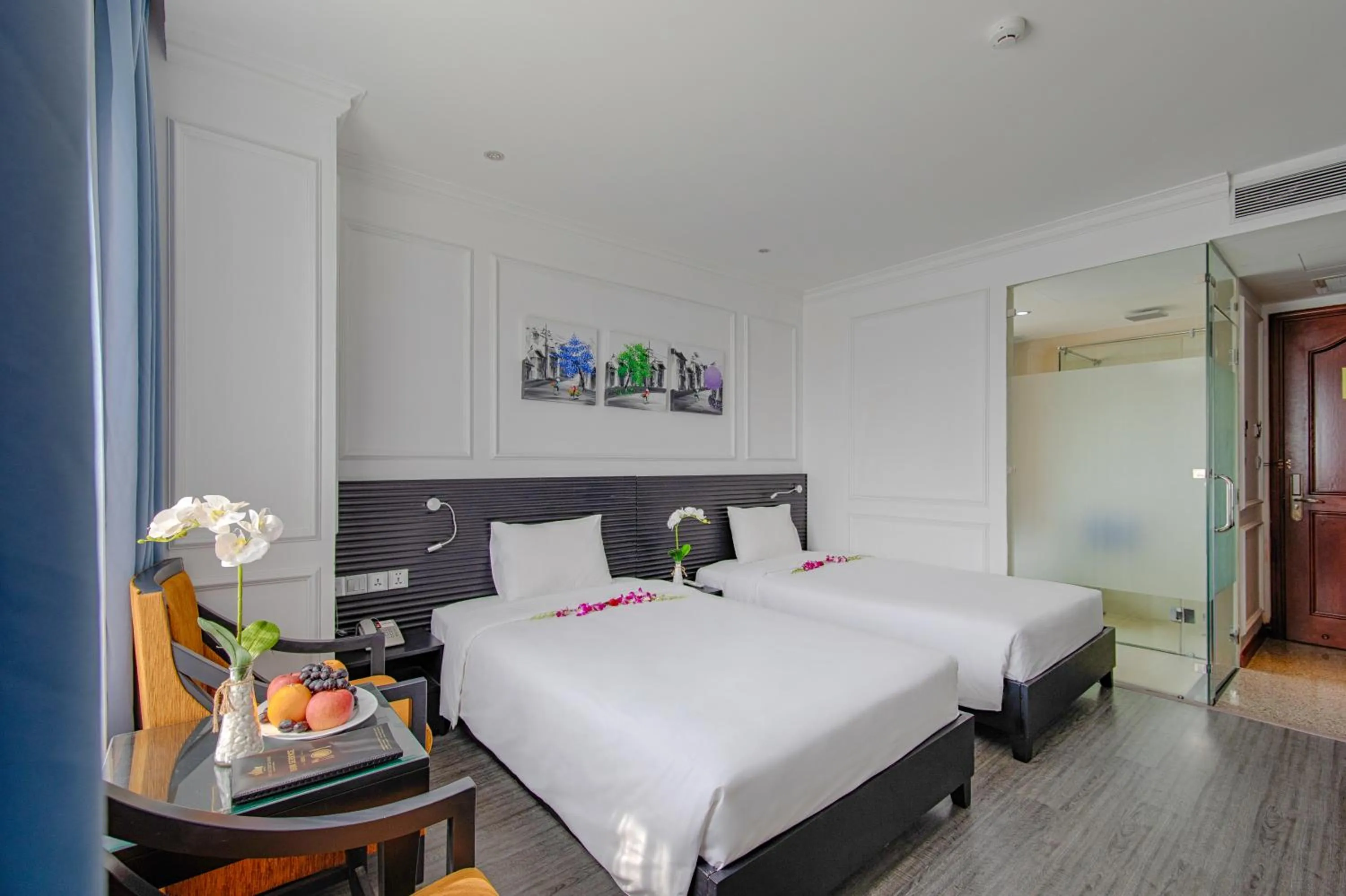 Photo of the whole room, Bed in Fivitel Boutique Da Nang
