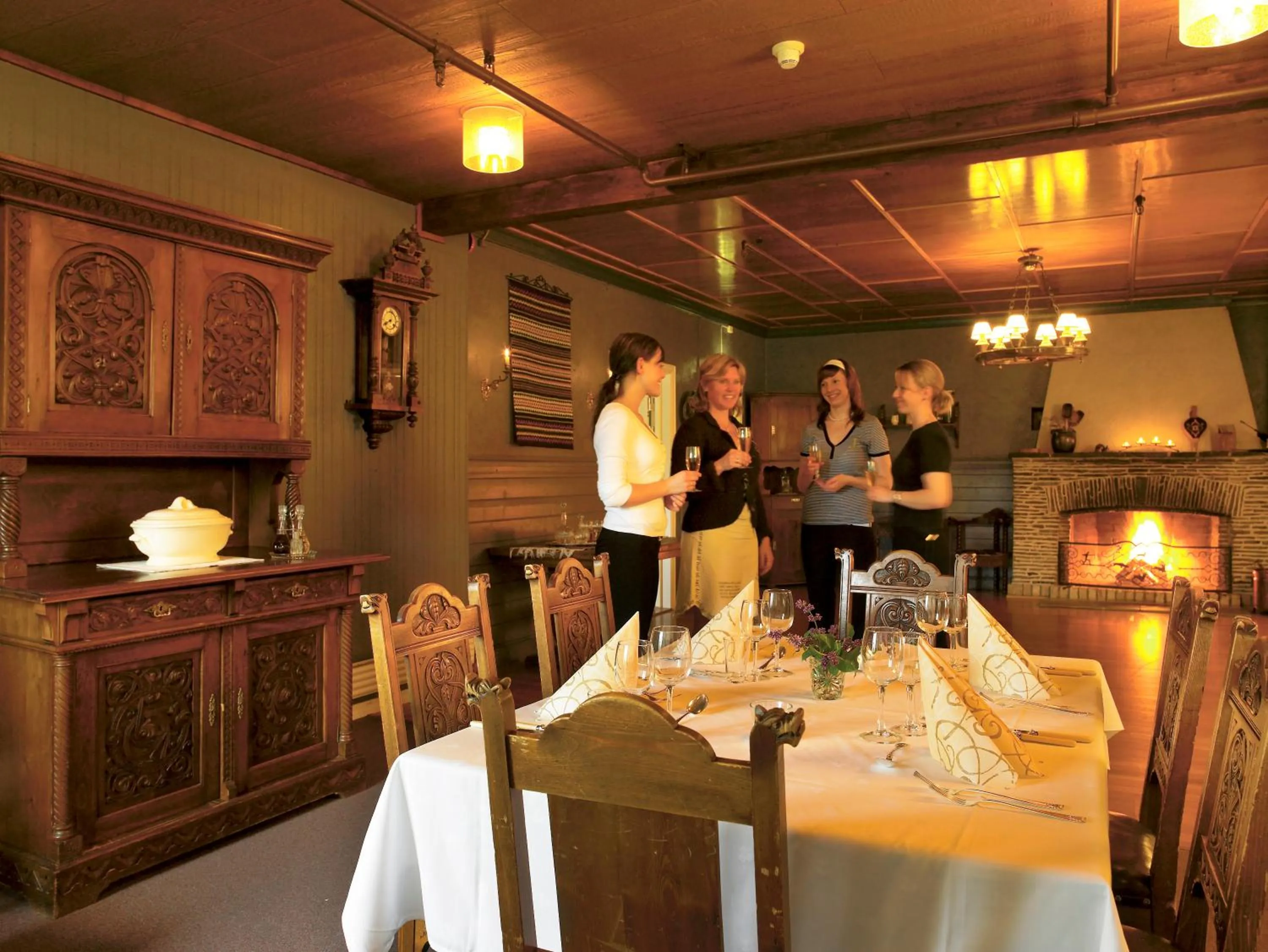 Restaurant/places to eat in Rundhaug Gjestegard