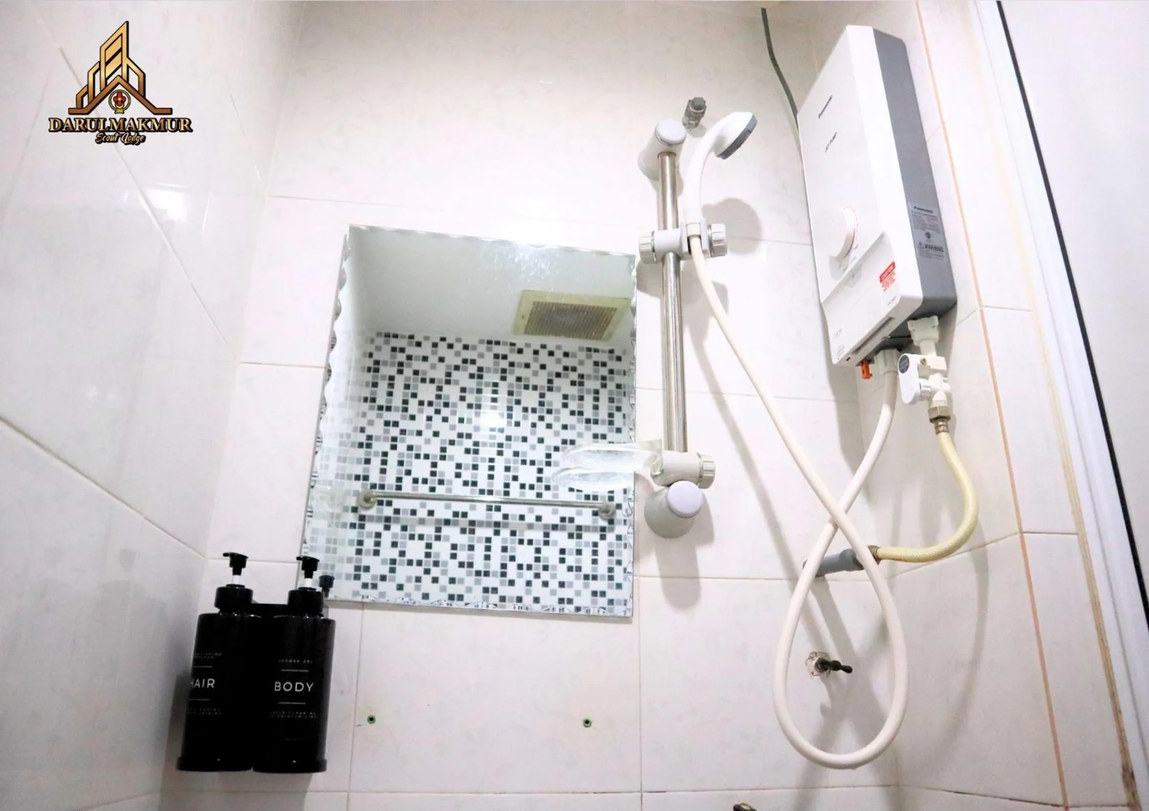 Shower in DarulMakmur Scout Lodge