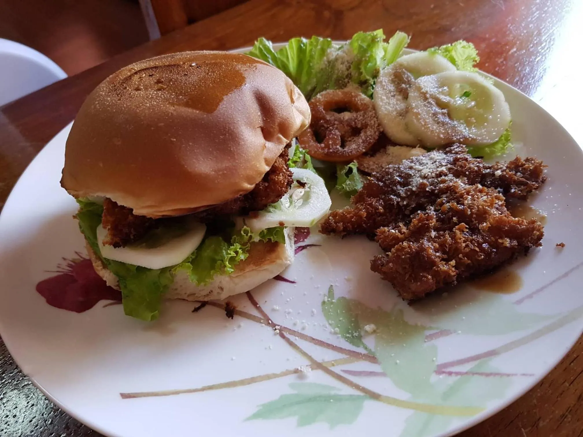 Food in White Summerville Tourist Inn