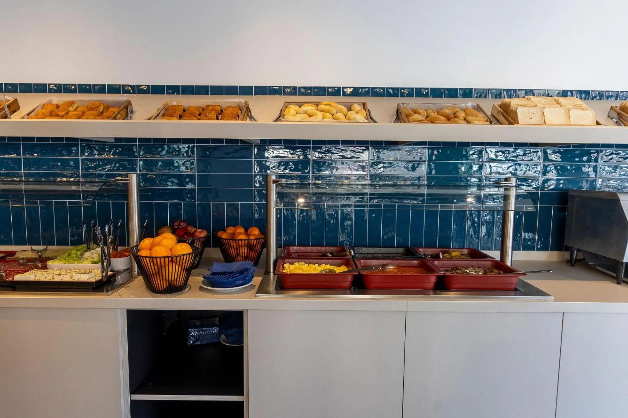Buffet breakfast in Travelodge Barcelona Poblenou