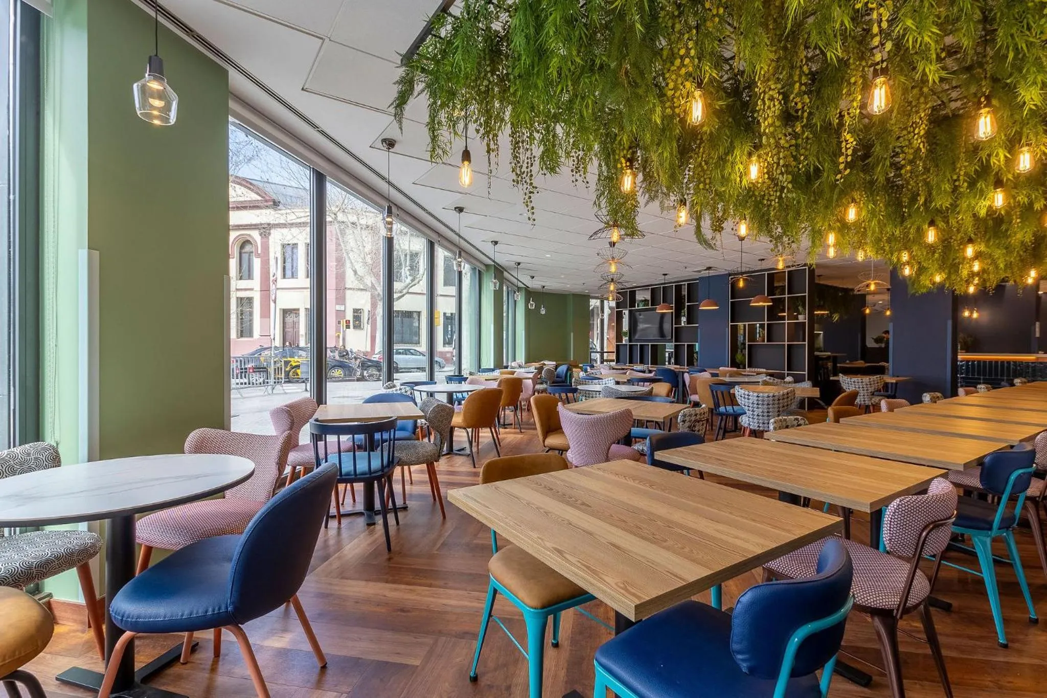 Restaurant/places to eat in Travelodge Barcelona Poblenou