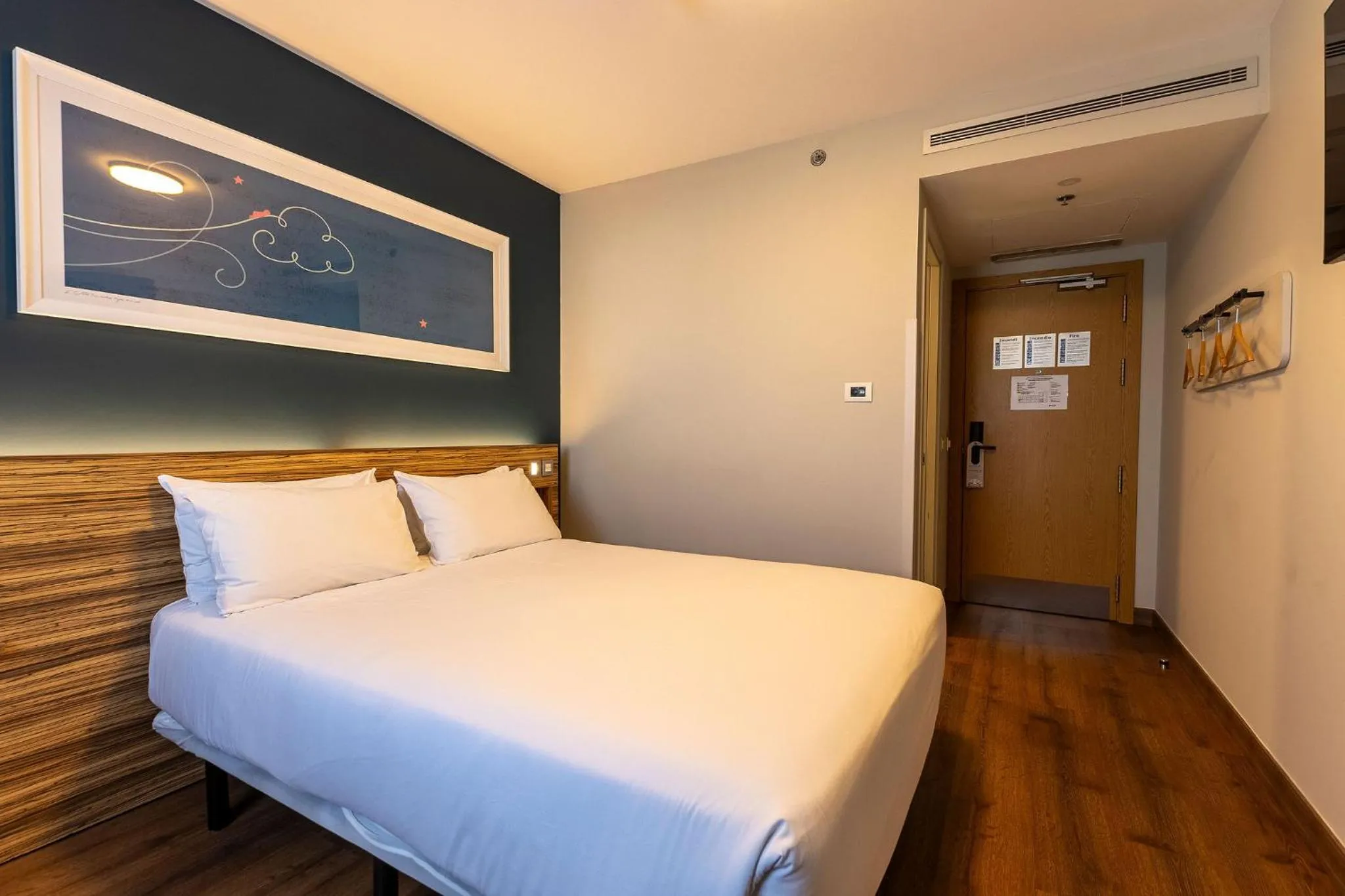 Bed in Travelodge Barcelona Poblenou