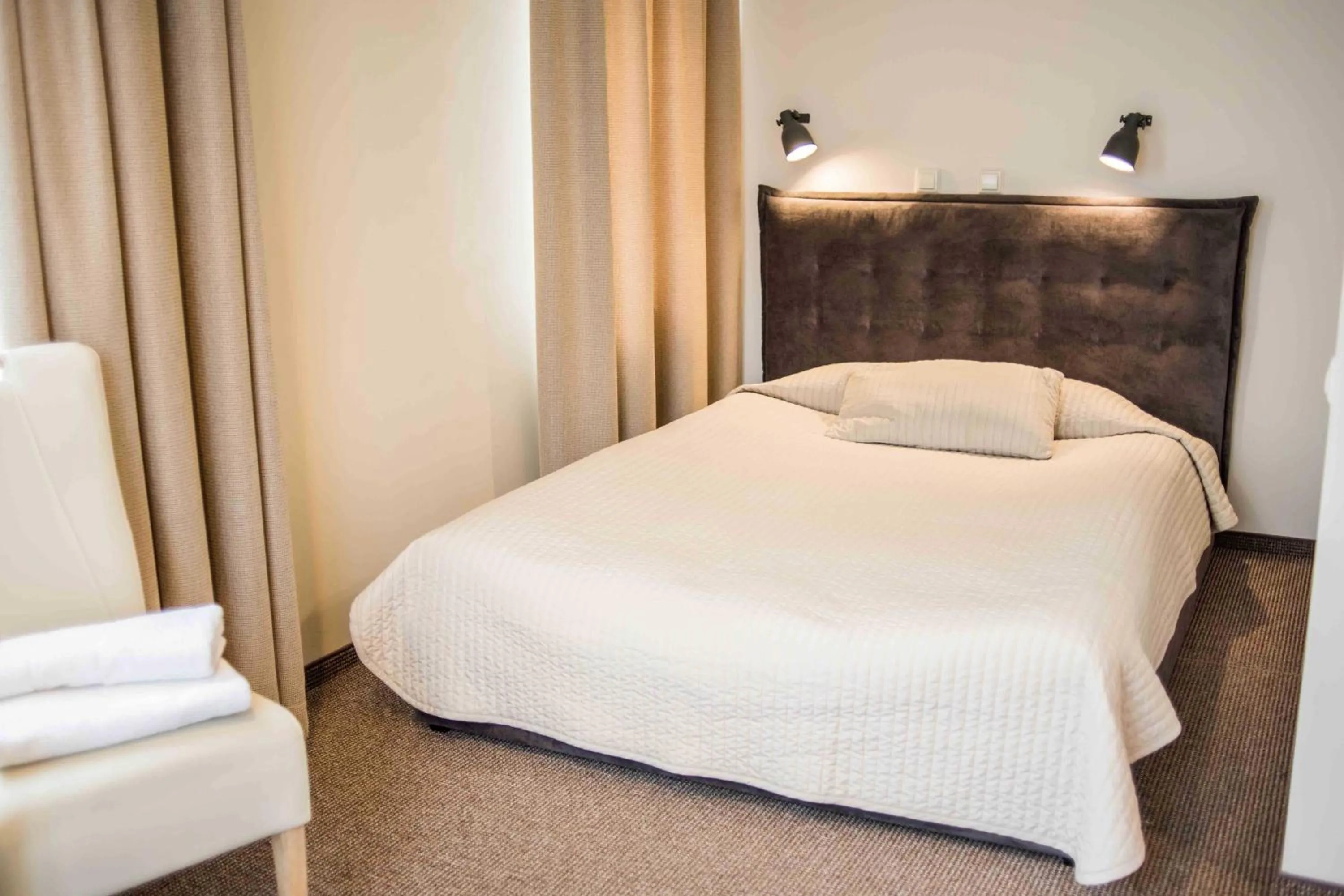 Bed in Province