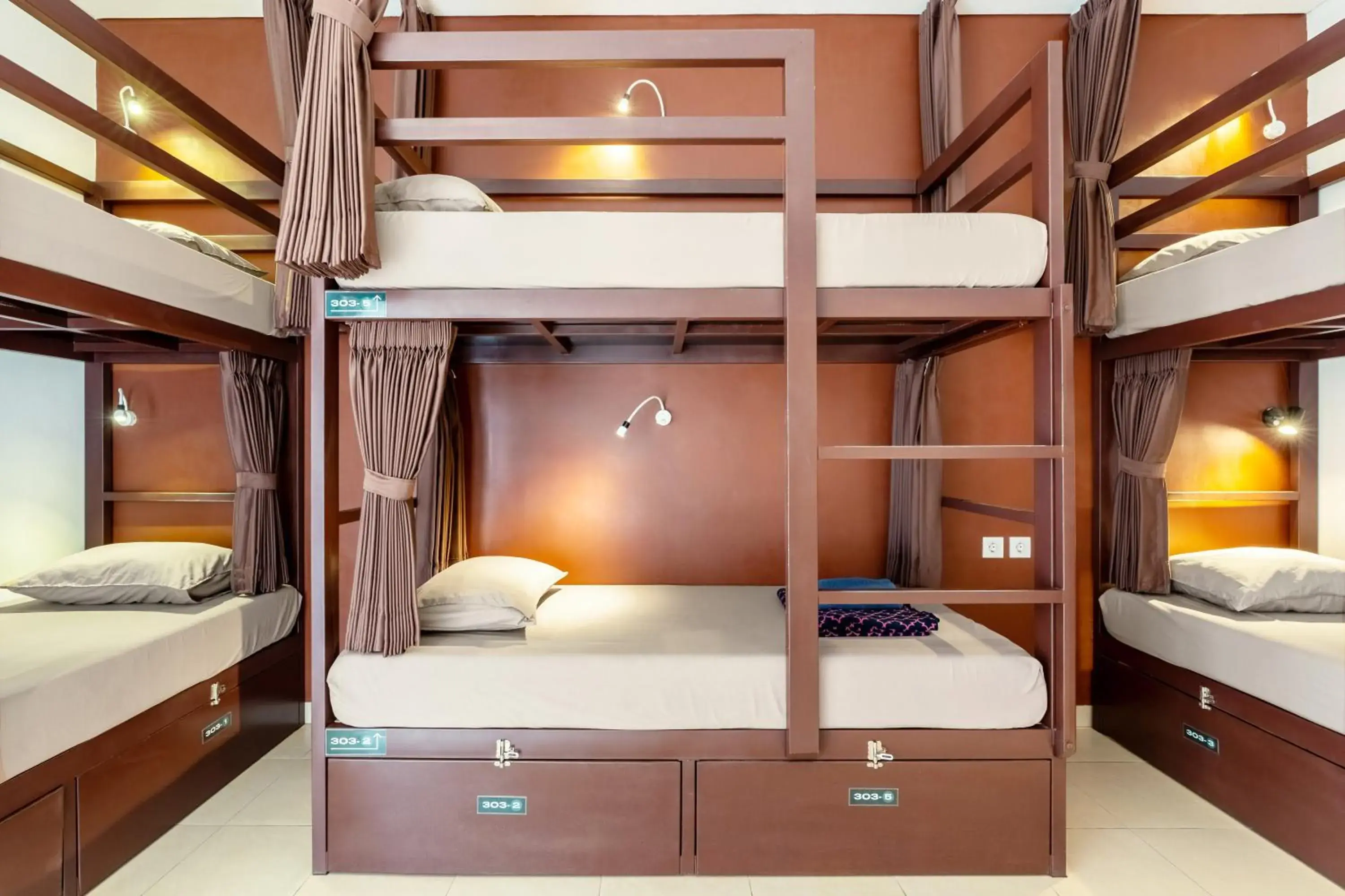 Bed in 6-Bed Mixed Dormitory Room in Gelatik Bed And Breakfast Bed in 6-Bed Mixed Dormitory Room in Gelatik Bed And Breakfast