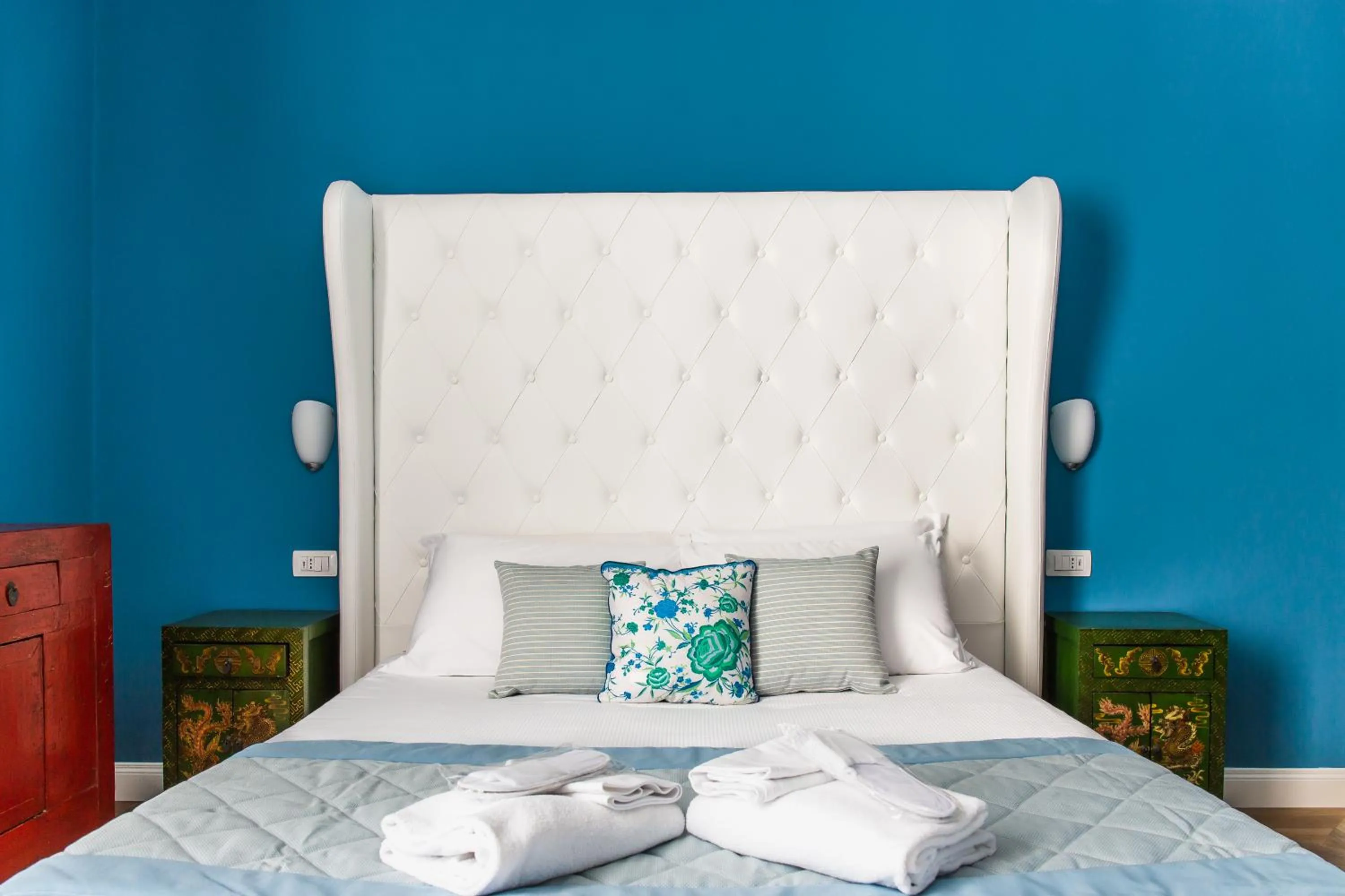 Decorative detail, Bed in B&B La Residenza di Michelangelo