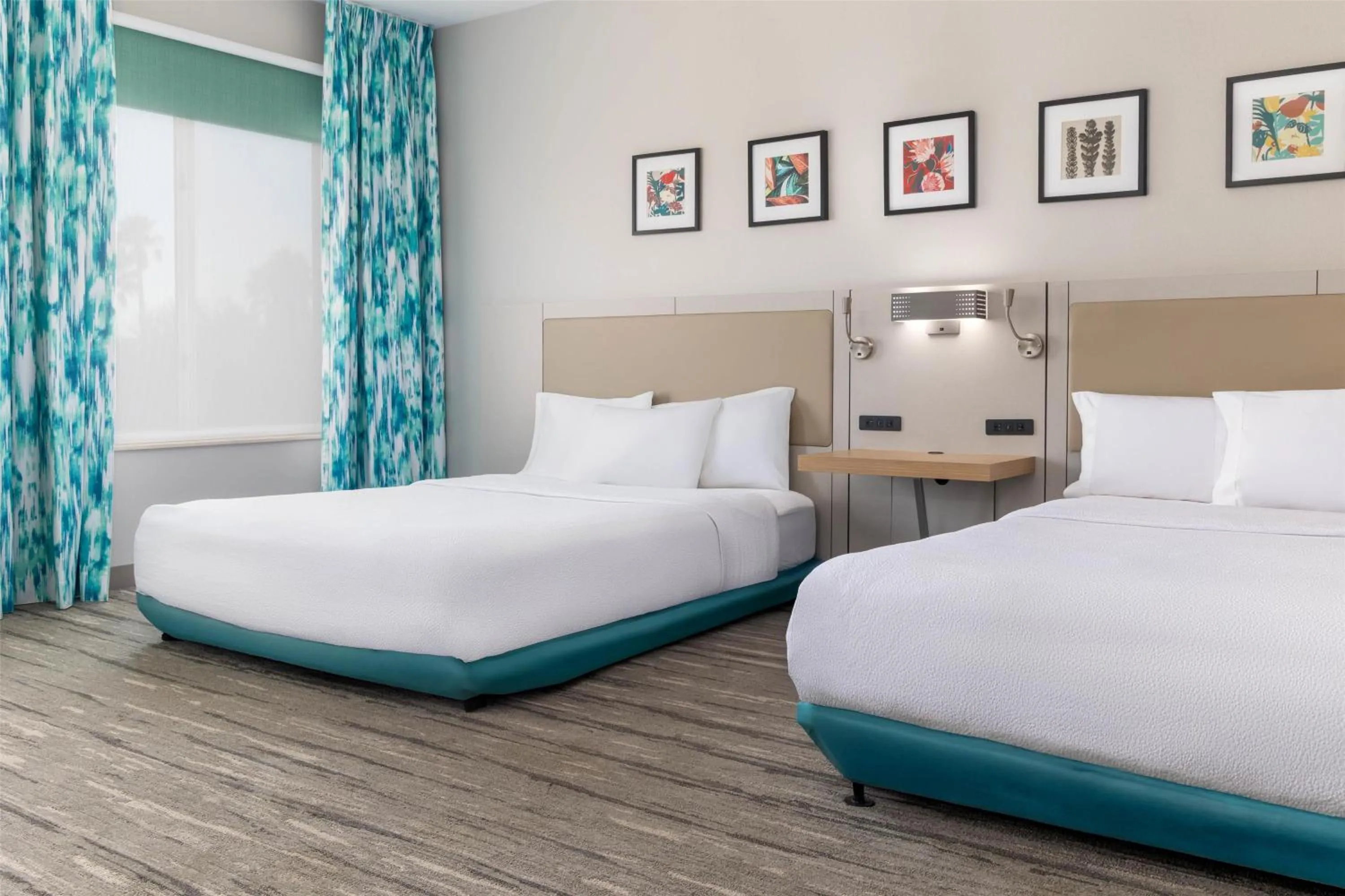 Bed in Hilton Garden Inn Ontario Rancho Cucamonga