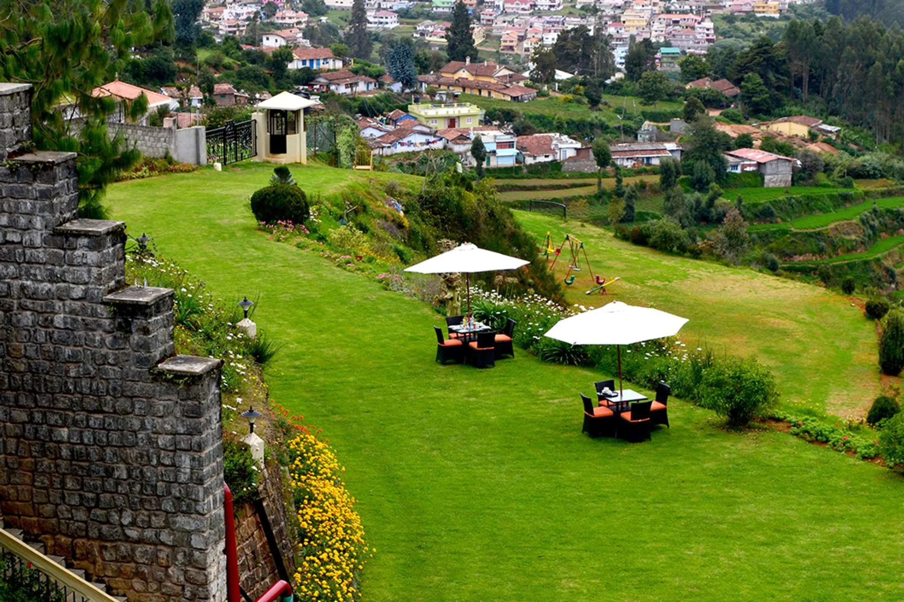 Garden in Sinclairs Retreat Ooty