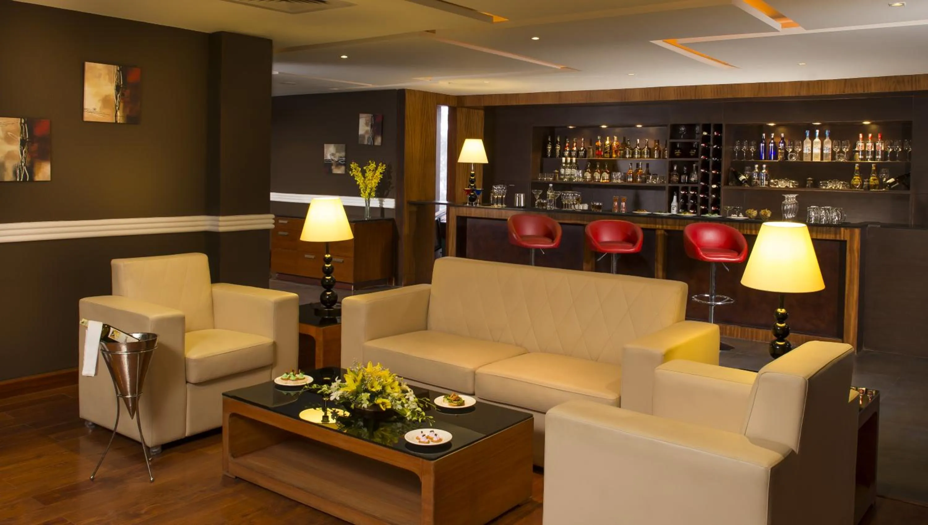 Lounge or bar in Mysore County Retreat