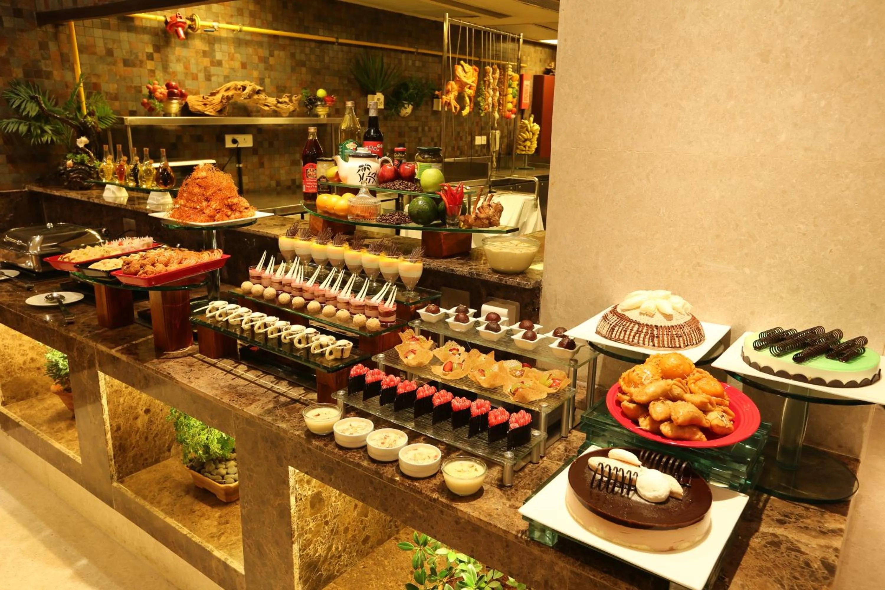 Restaurant/places to eat in Mysore County Retreat