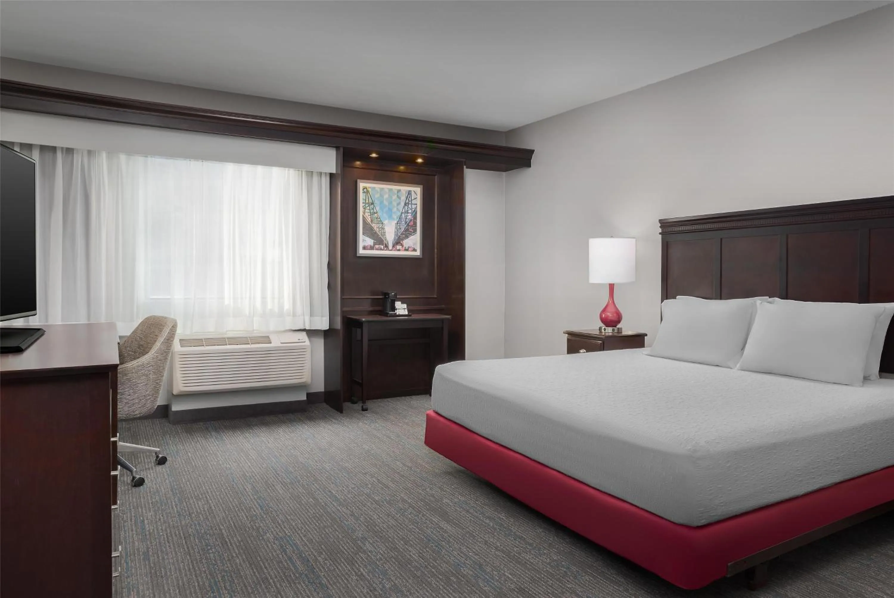 Bed in Hampton Inn & Suites Omaha-Downtown