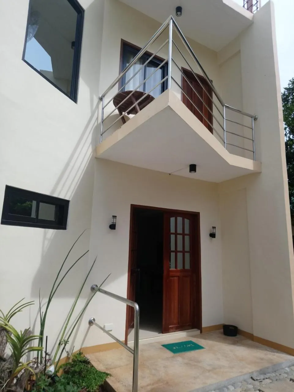 Facade/entrance in J and C Residences