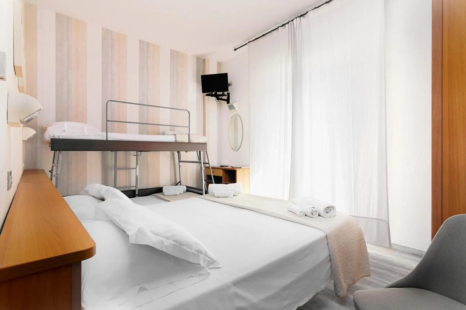 Bedroom, Bed in Hotel Arlecchino Riccione