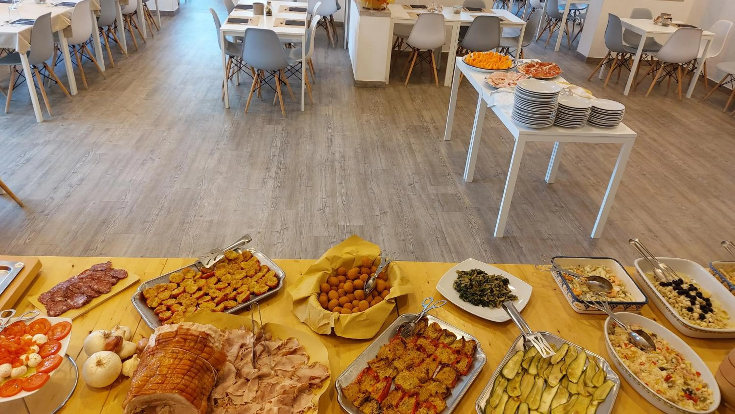 Restaurant/places to eat in Hotel Arlecchino Riccione