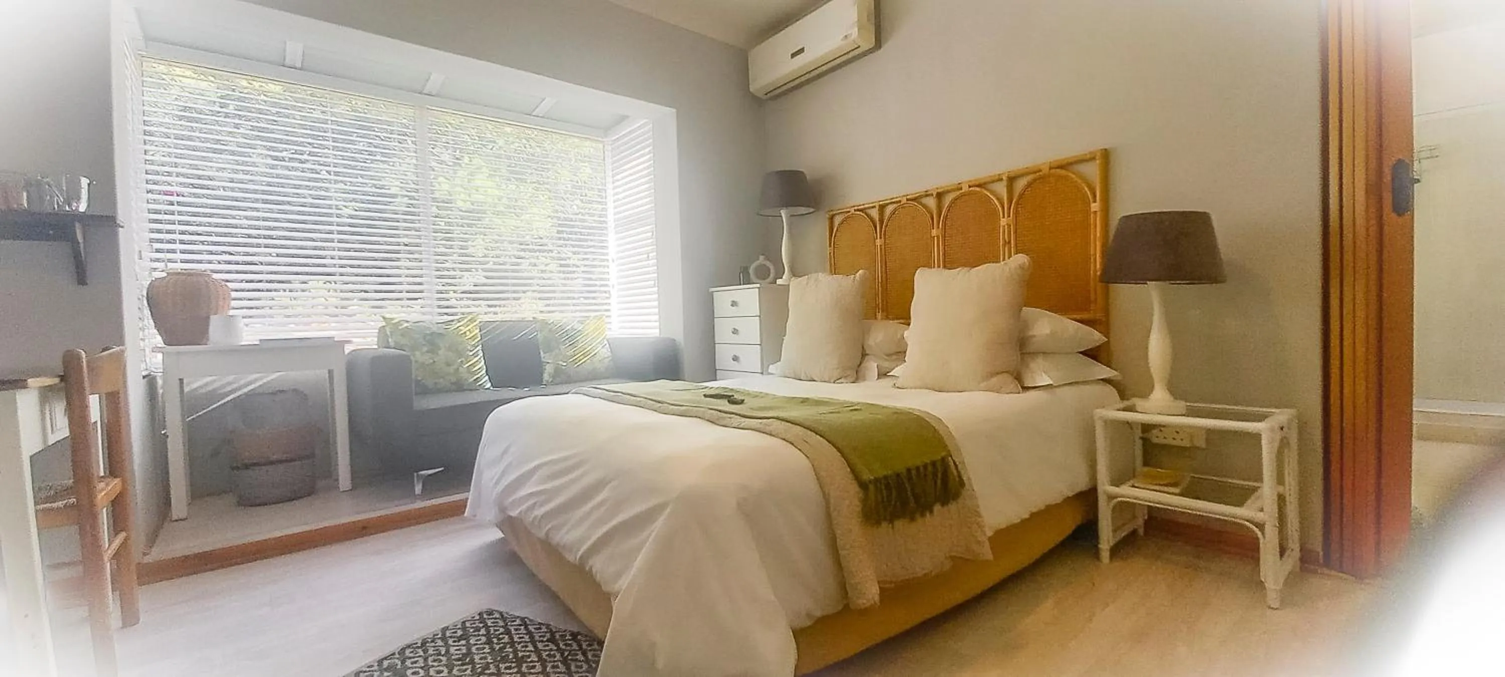 Bedroom, Bed in Aqua Marina Guest House