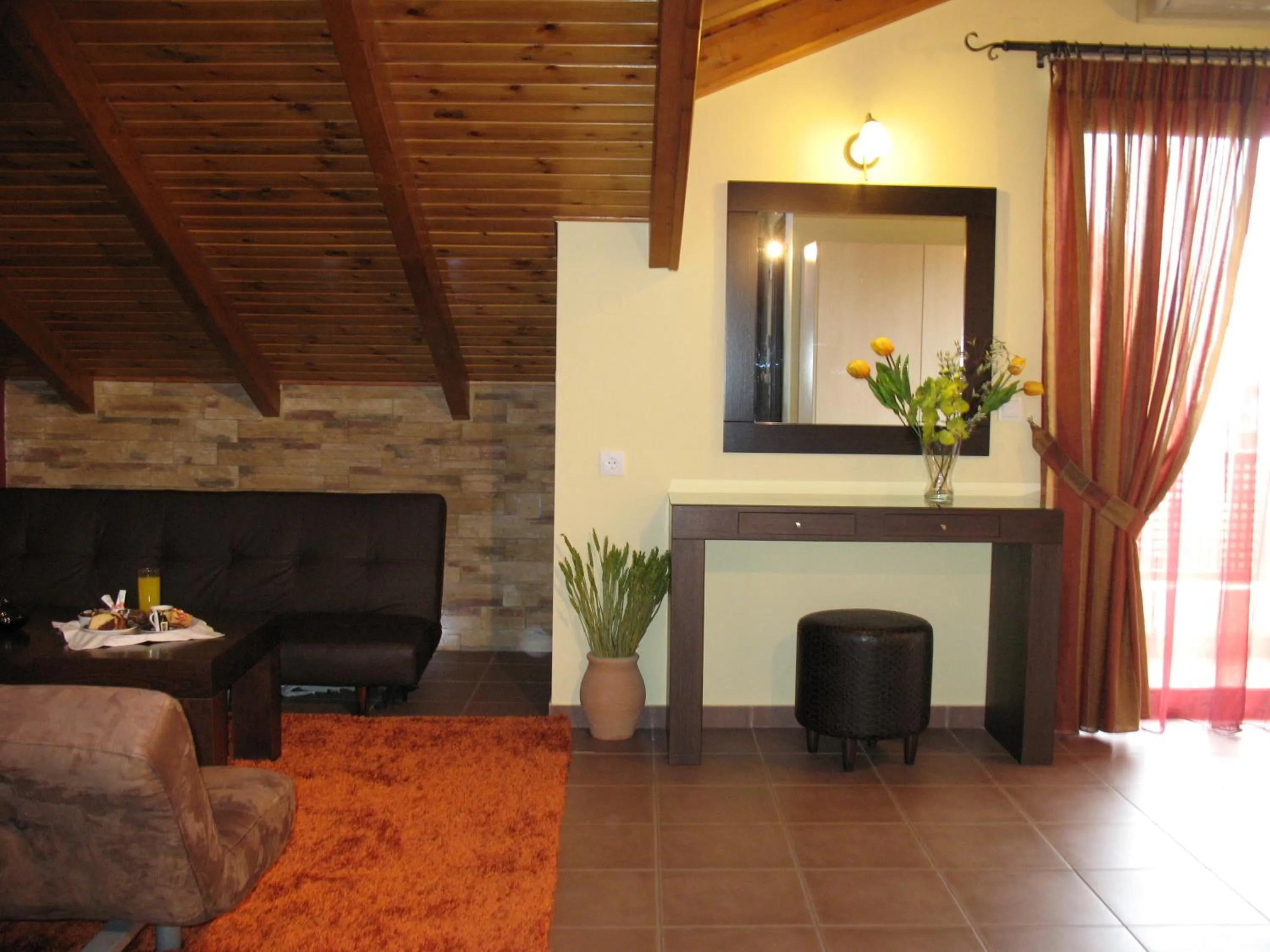 Hotel Prigipikon Suites and sofites