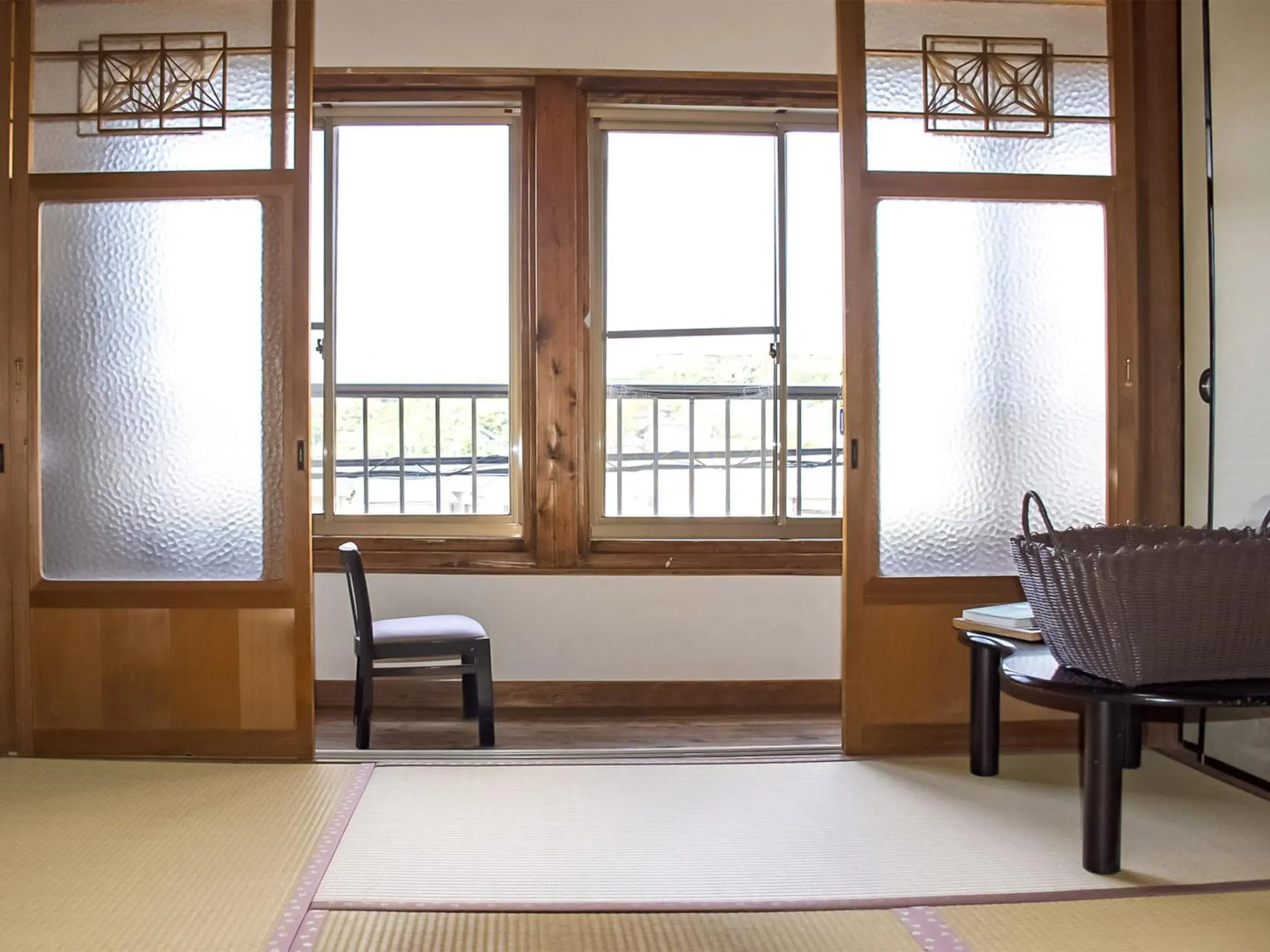 Japanese-Style Triple Room with Shared Bathroom - single occupancy in Guest Cafe Kuchikumano Japanese-Style Triple Room with Shared Bathroom - single occupancy in Guest Cafe Kuchikumano