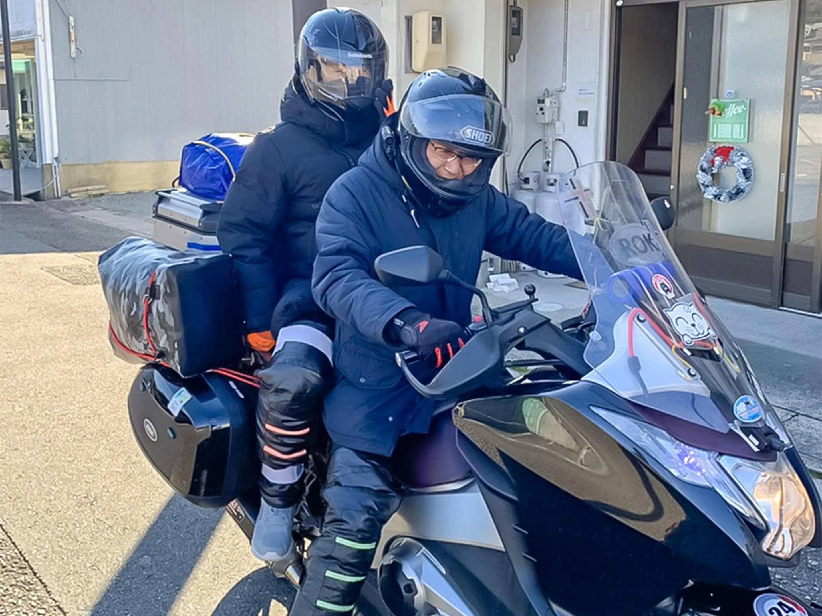 People in Guest Cafe Kuchikumano