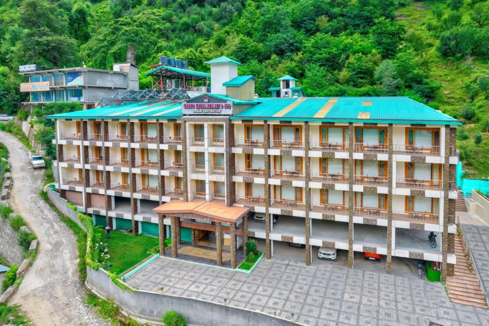 Grand Krisa Resort & SPA, Manali Experience Luxury With all Weather ACs in Every Room