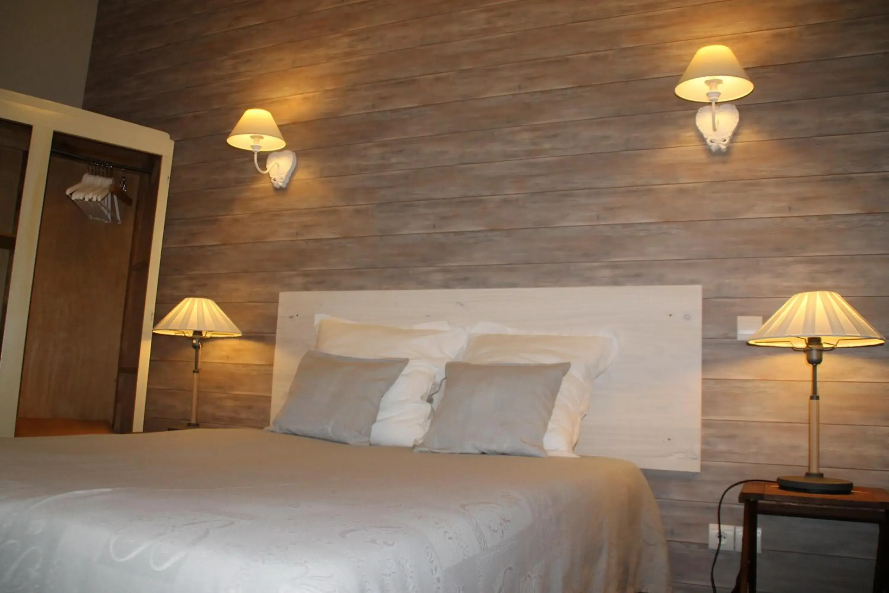 Double Room in Hôtel Rivière Double Room in Hôtel Rivière