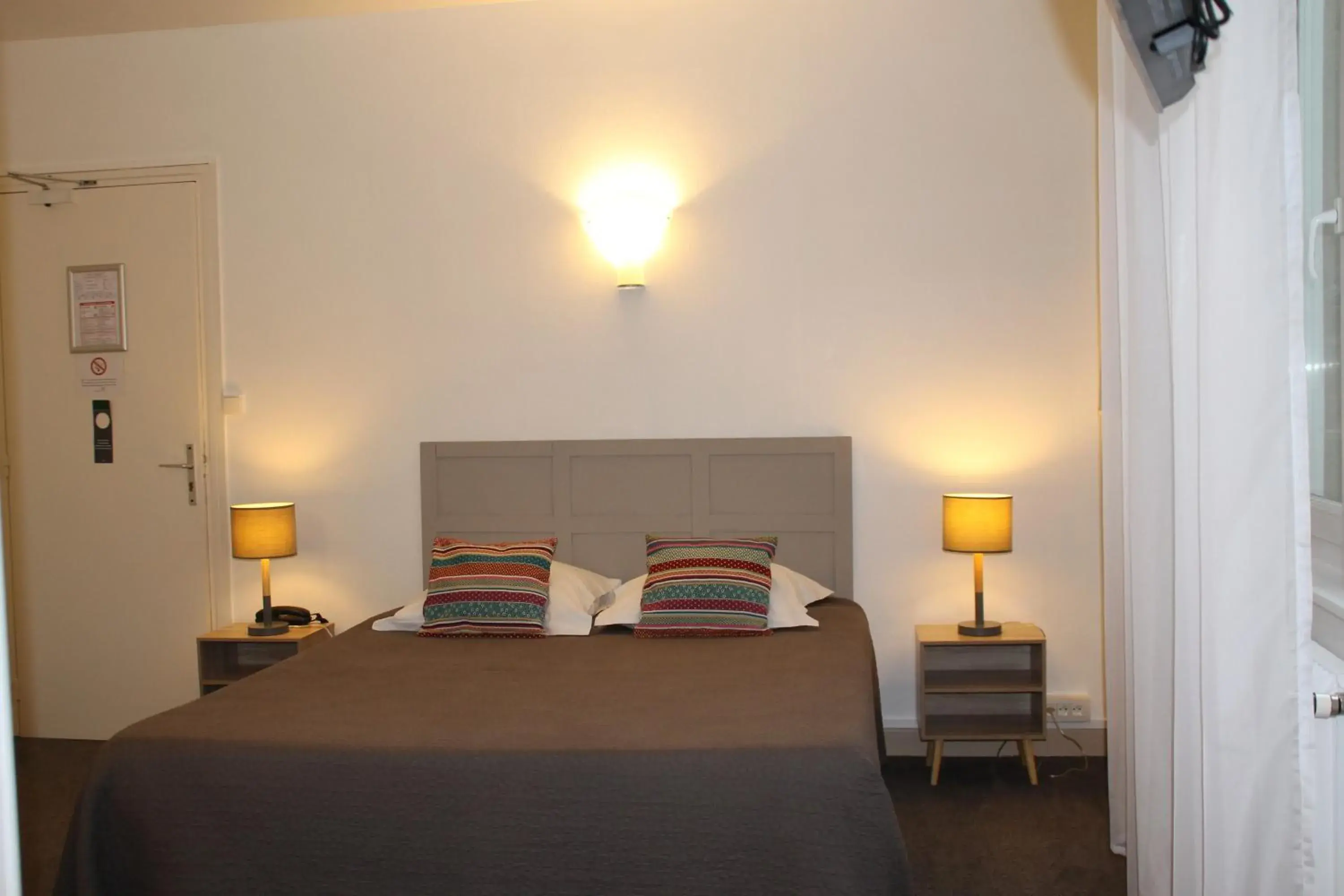 Twin Room in Hôtel Rivière Twin Room in Hôtel Rivière