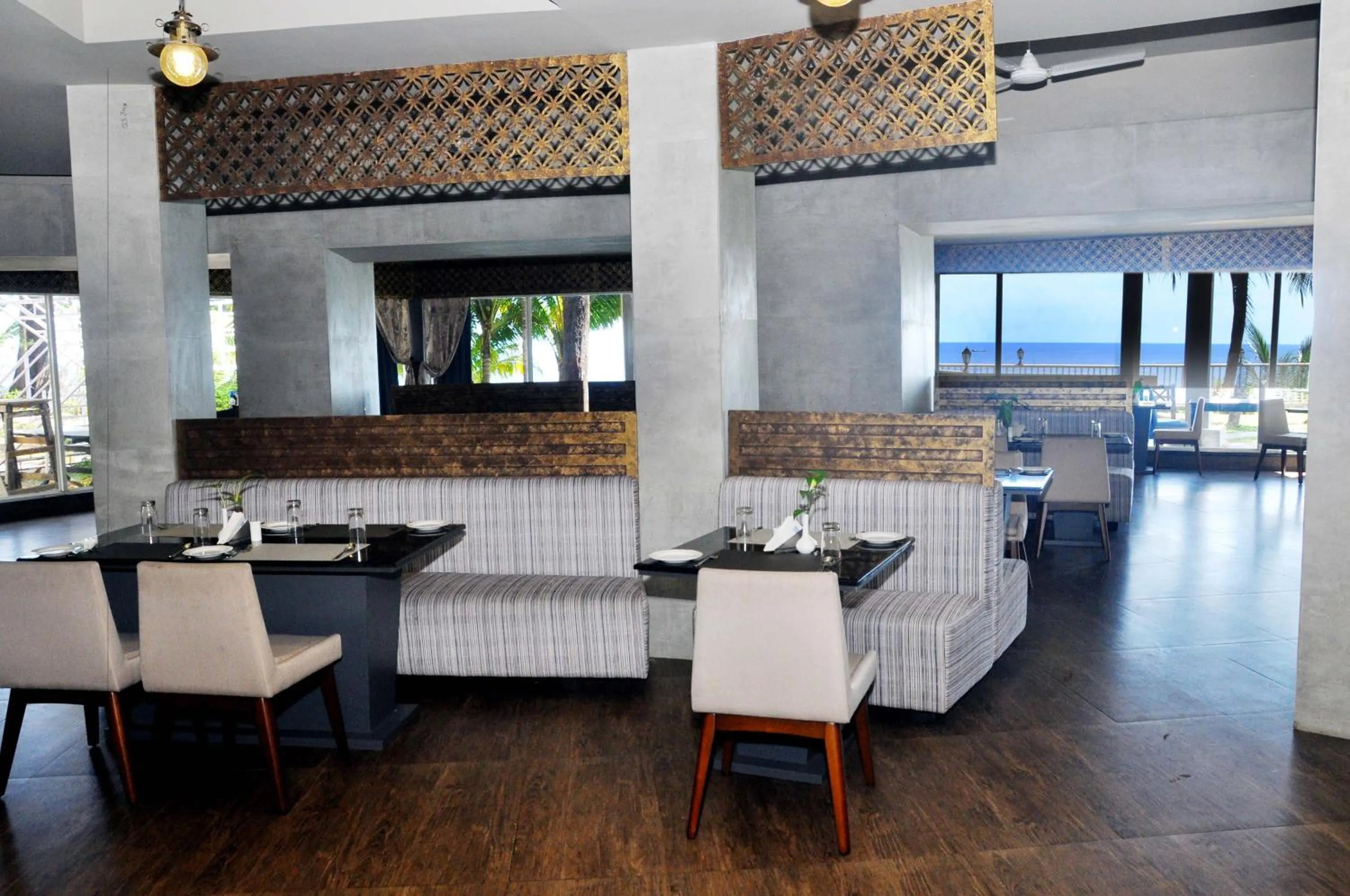 Restaurant/places to eat in Sinclairs Bayview