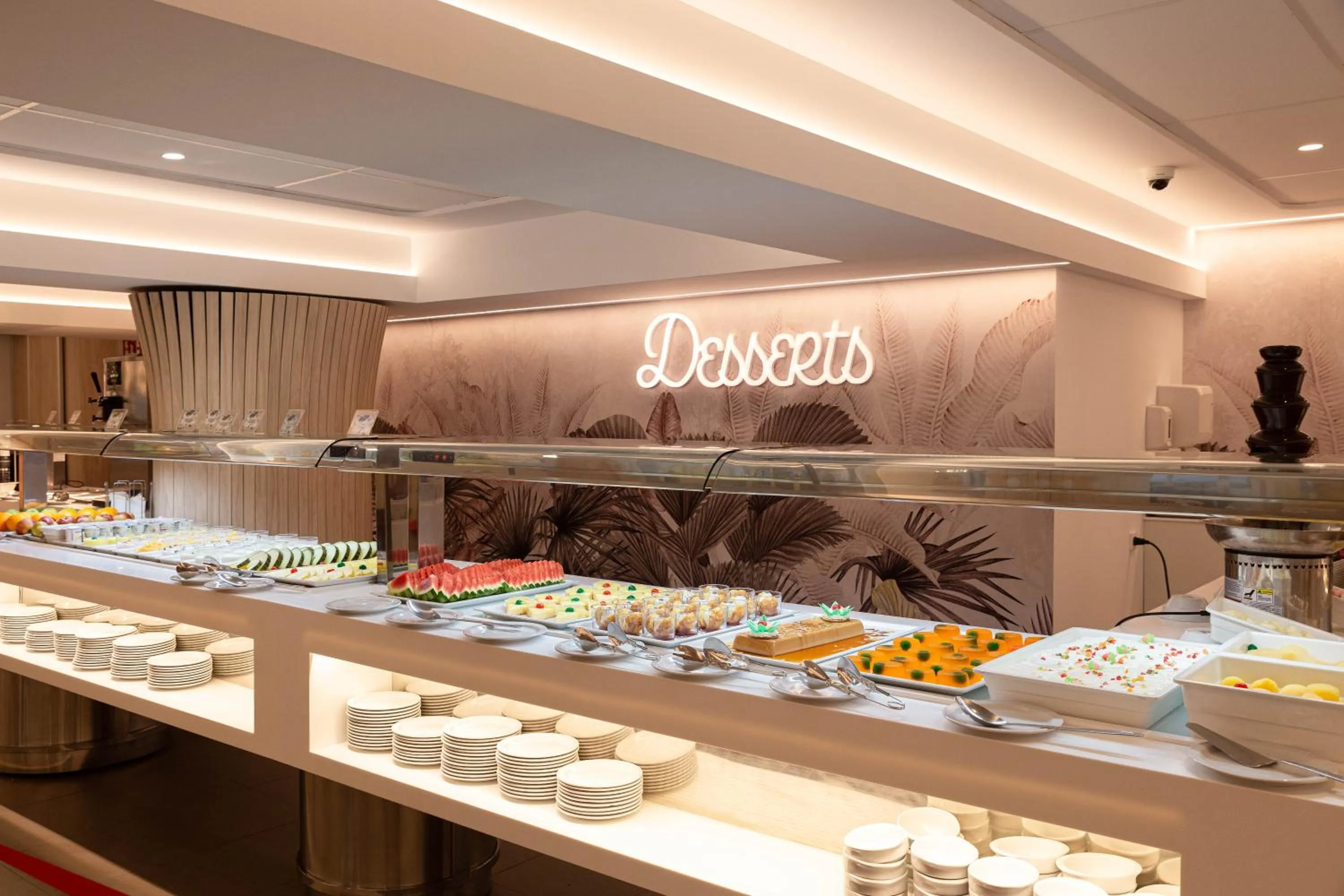 Restaurant/places to eat in Ambassador Playa II