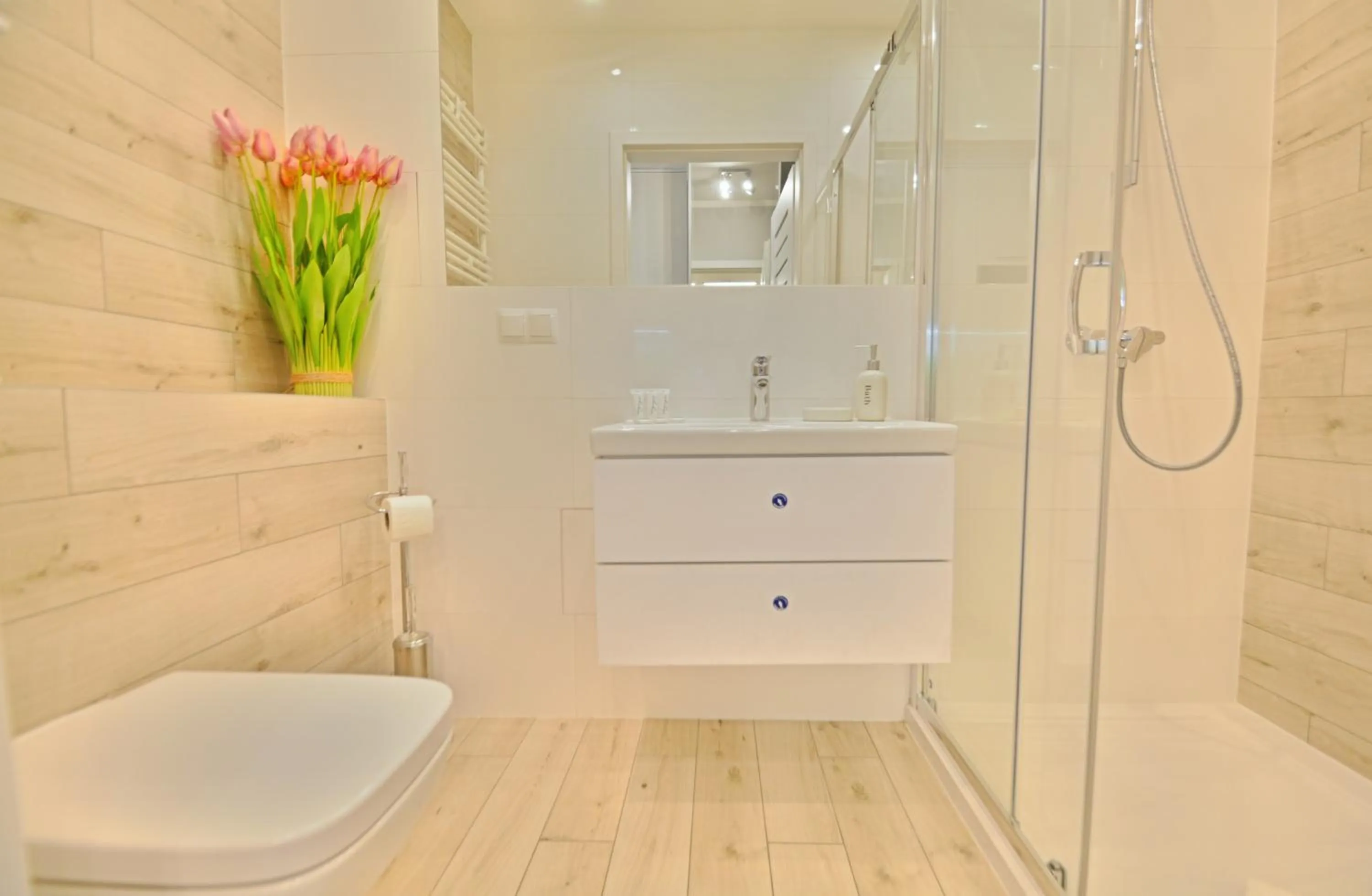 Bathroom in Osiedle Cesarskie Apartamenty - Parking - Apartamenty Bryza