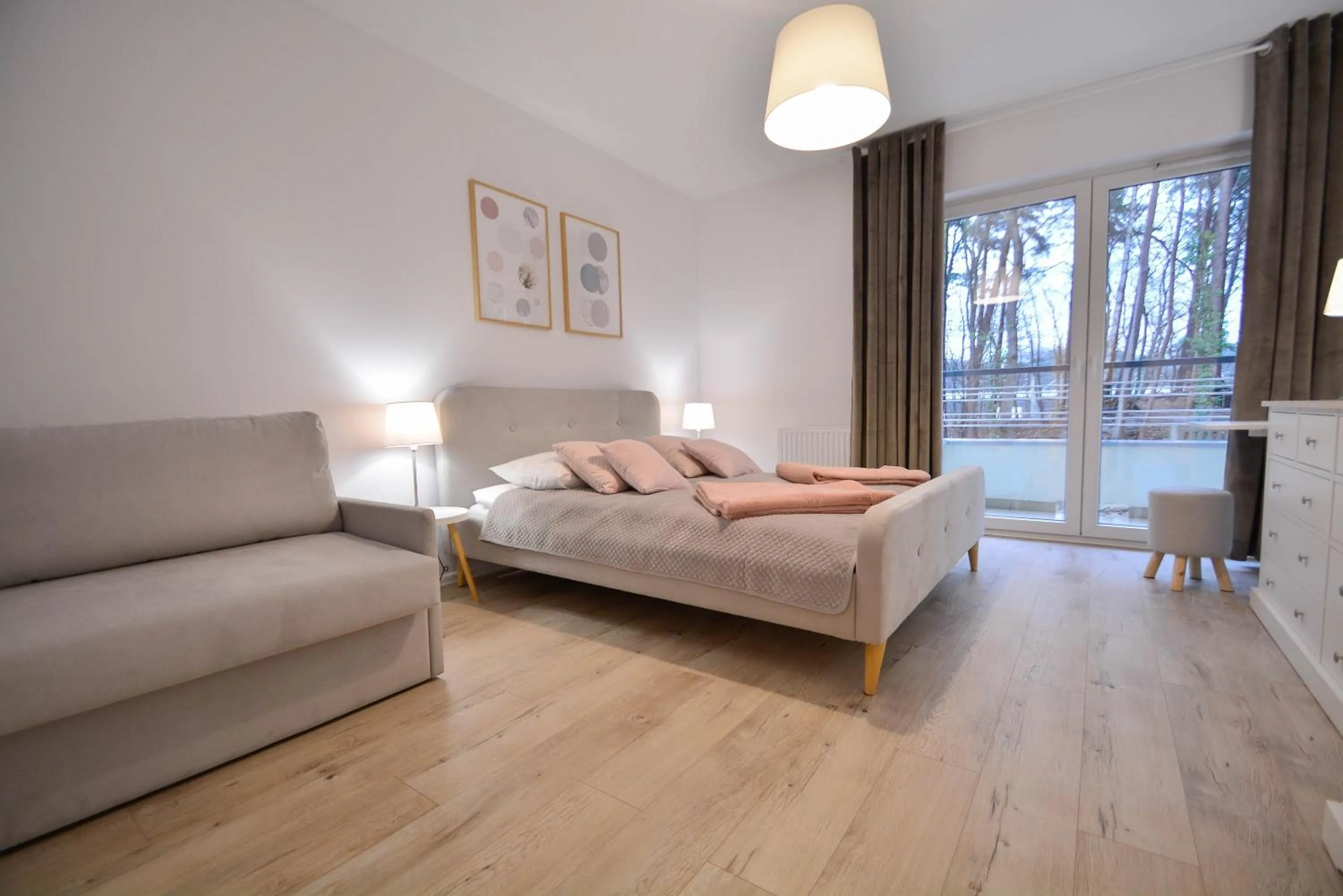 Bedroom, Bed in Osiedle Cesarskie Apartamenty - Parking - Apartamenty Bryza