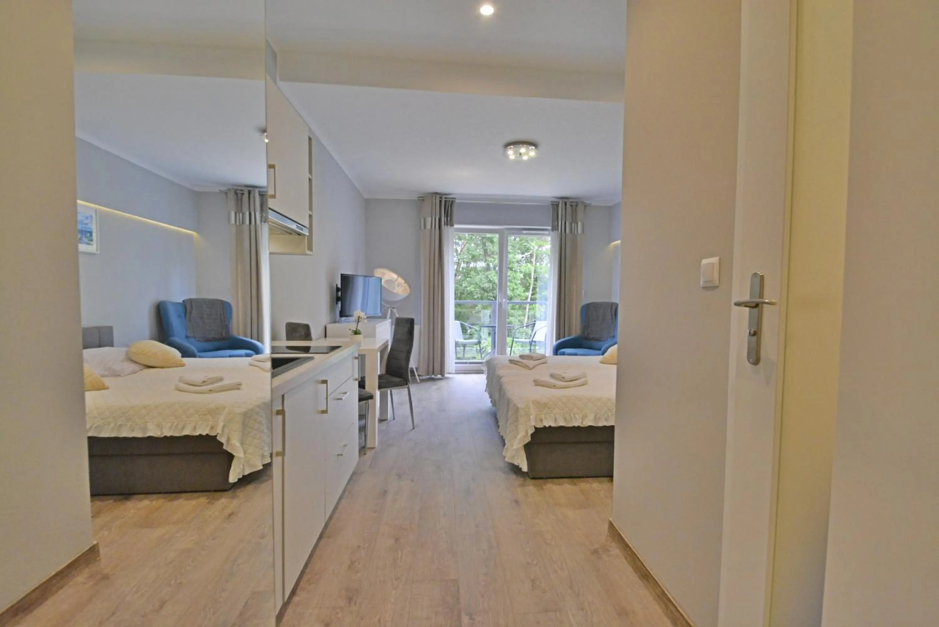 Bedroom, Bed in Osiedle Cesarskie Apartamenty - Parking - Apartamenty Bryza