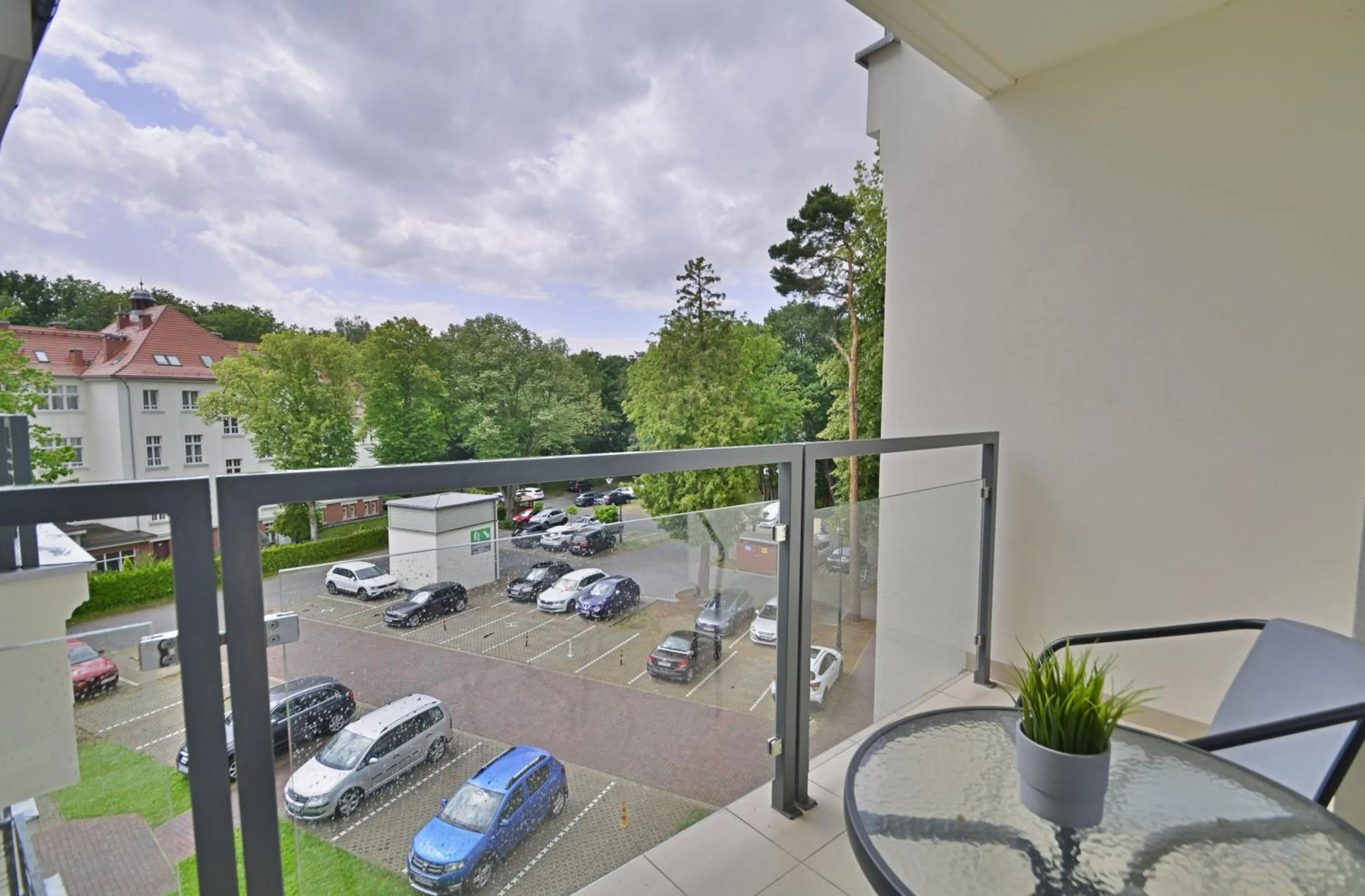 Balcony/Terrace in Osiedle Cesarskie Apartamenty - Parking - Apartamenty Bryza