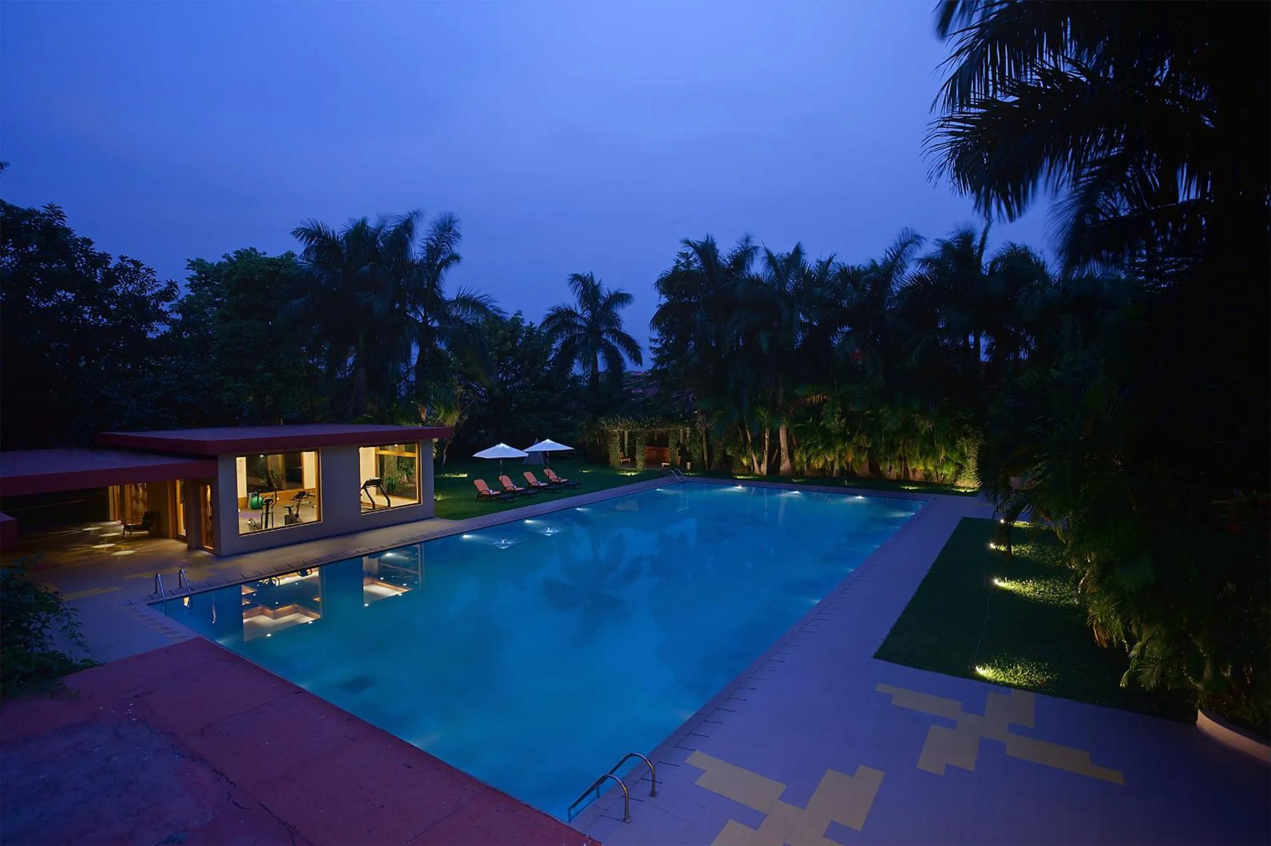 Night in Sinclairs Retreat Dooars, Chalsa