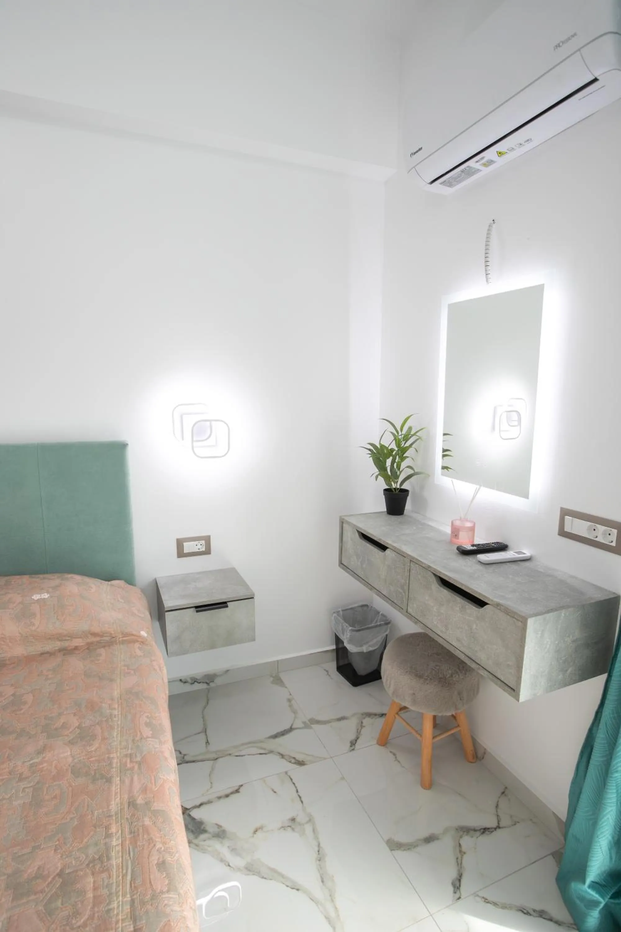 air conditioner in Star Hotel