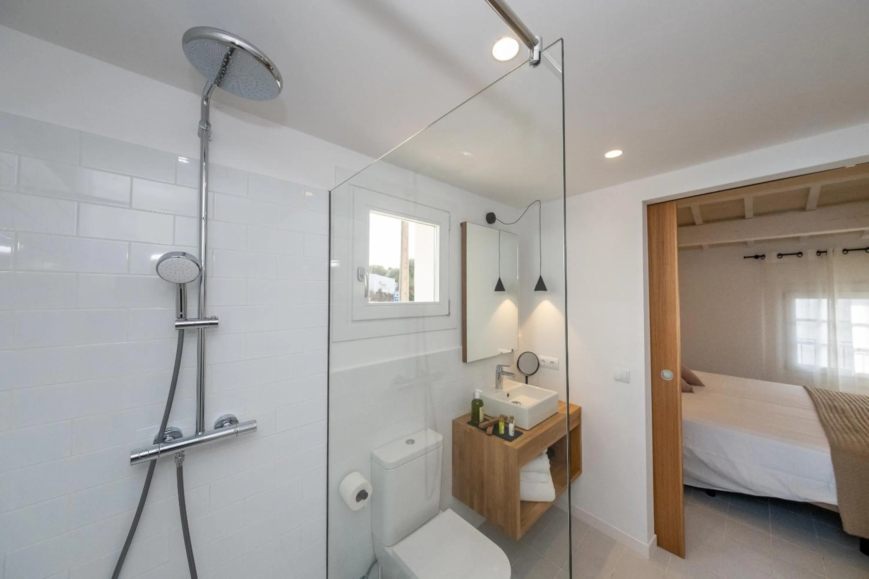 Shower, Bed in Hotel m - 27